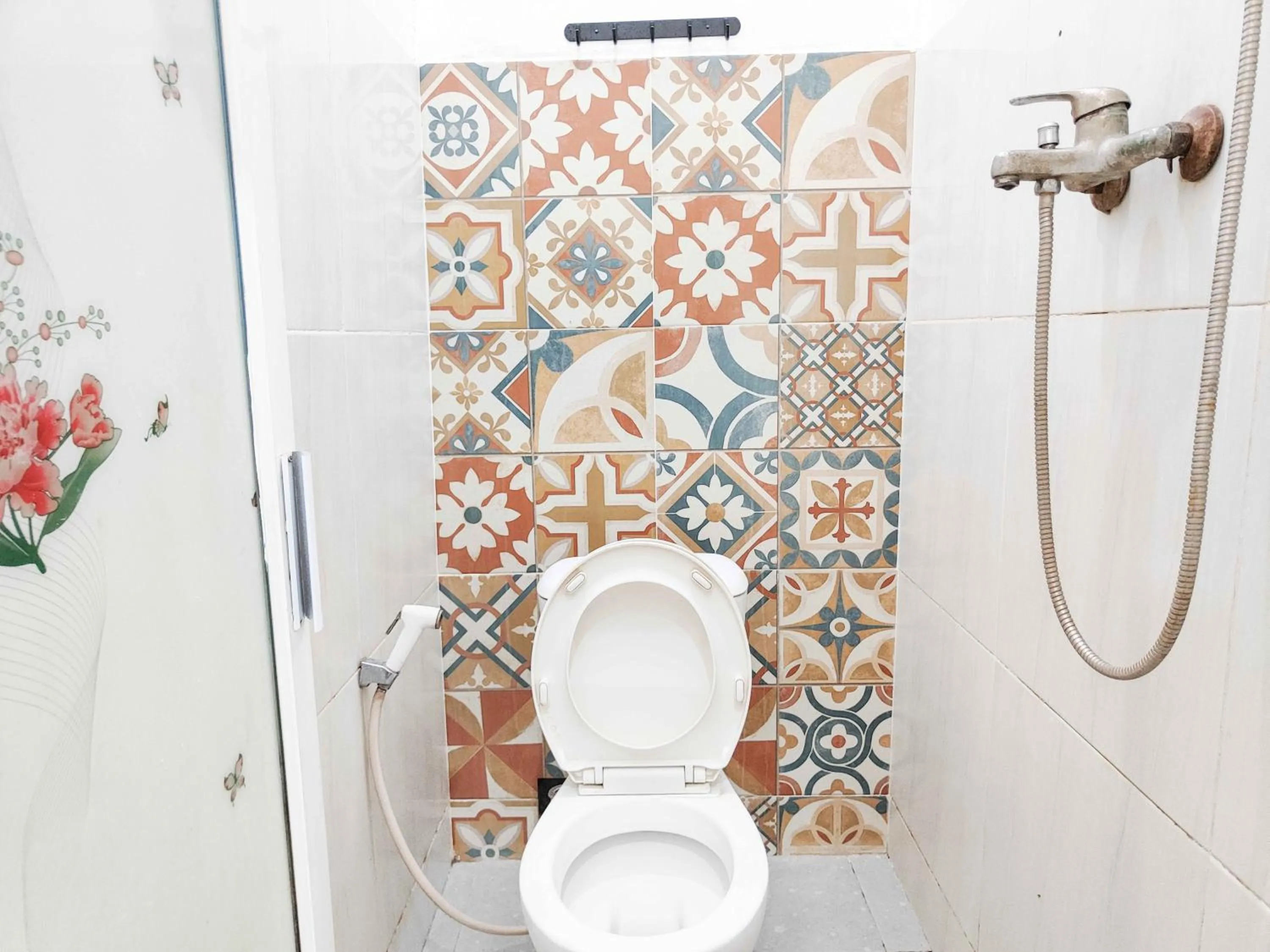 Bathroom in RedDoorz near Prambanan Temple