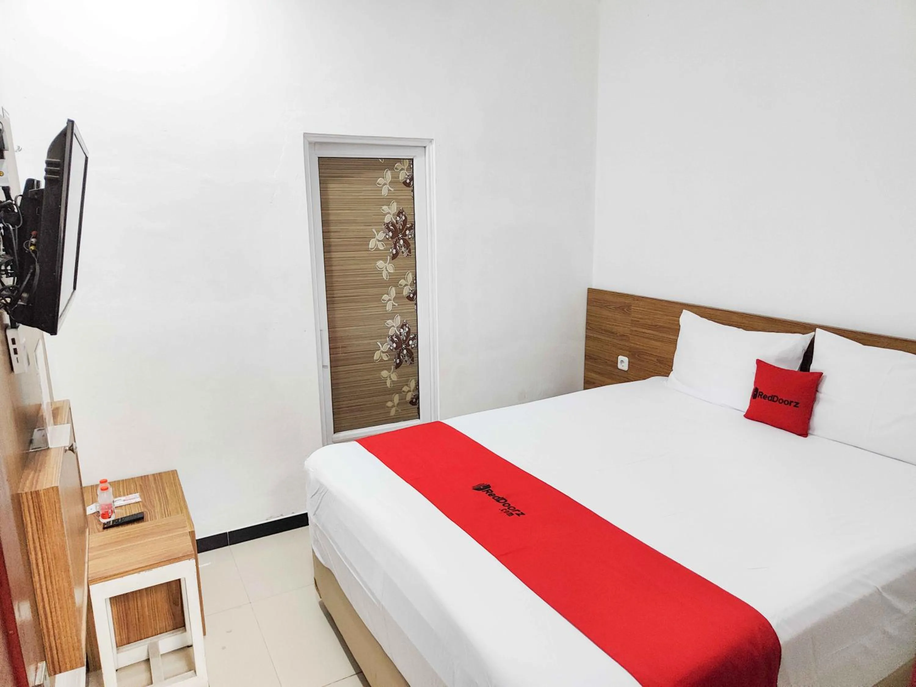 Bedroom, Bed in RedDoorz near Prambanan Temple