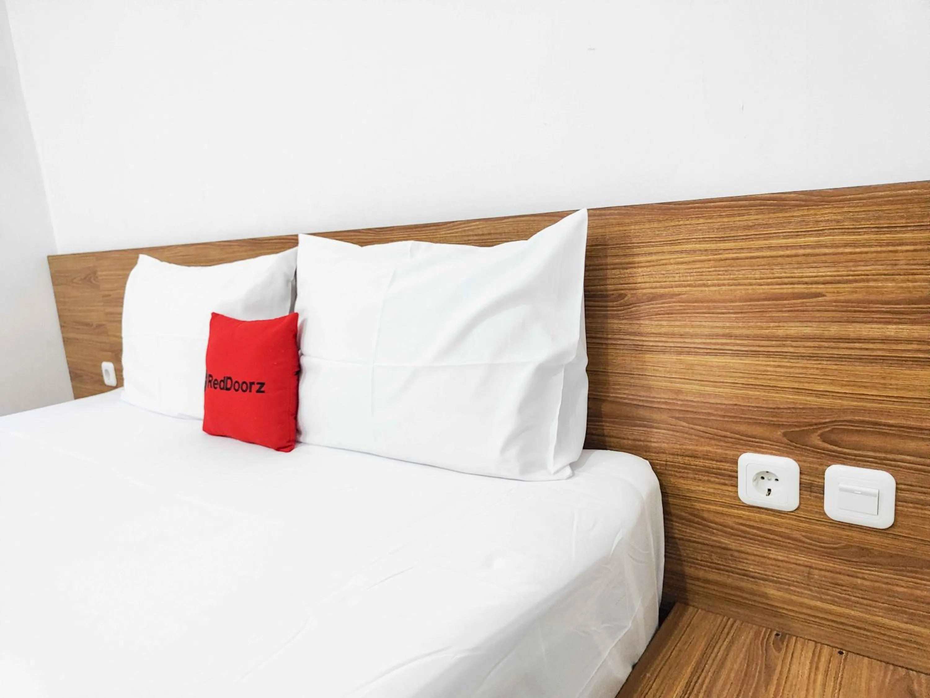 Bedroom, Bed in RedDoorz near Prambanan Temple