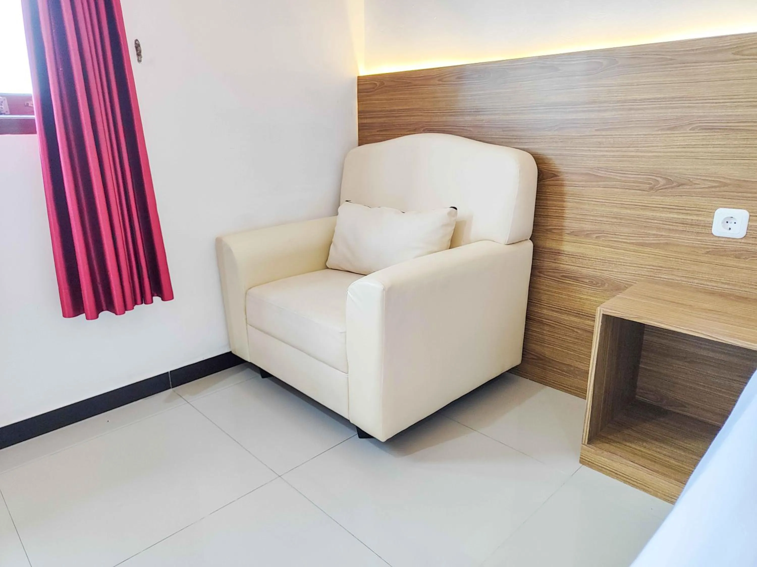 Bedroom in RedDoorz near Prambanan Temple