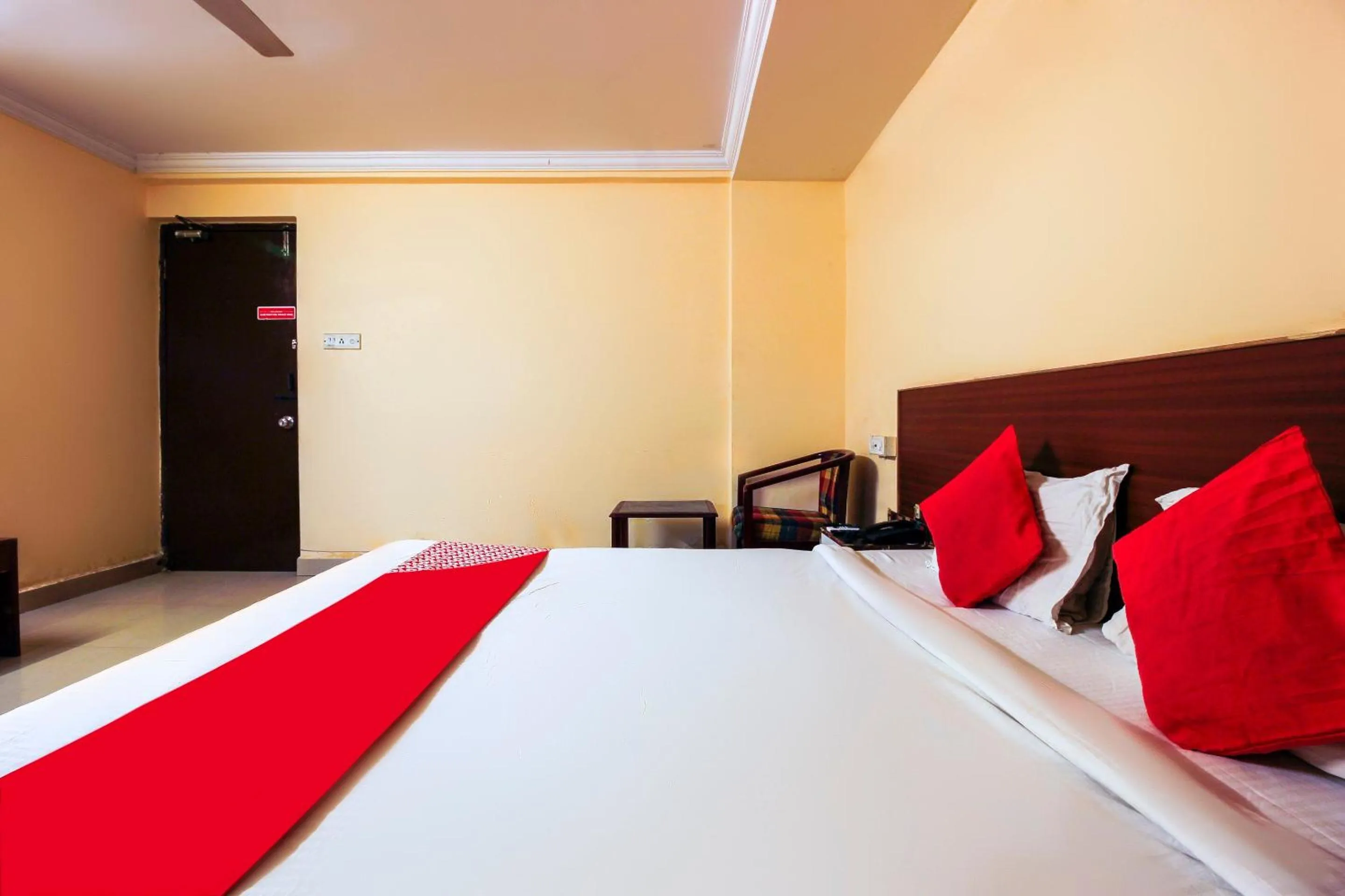Bedroom, Bed in Hotel O Priya Residency