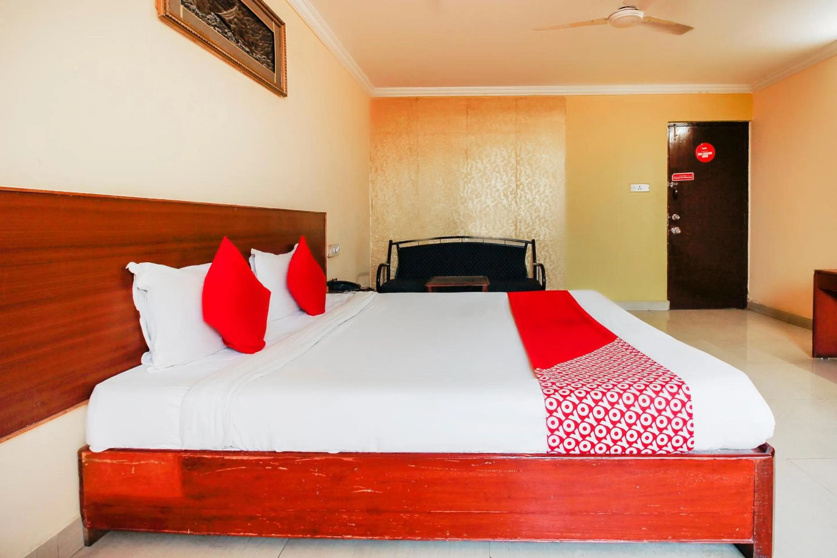 Bedroom, Bed in Hotel O Priya Residency