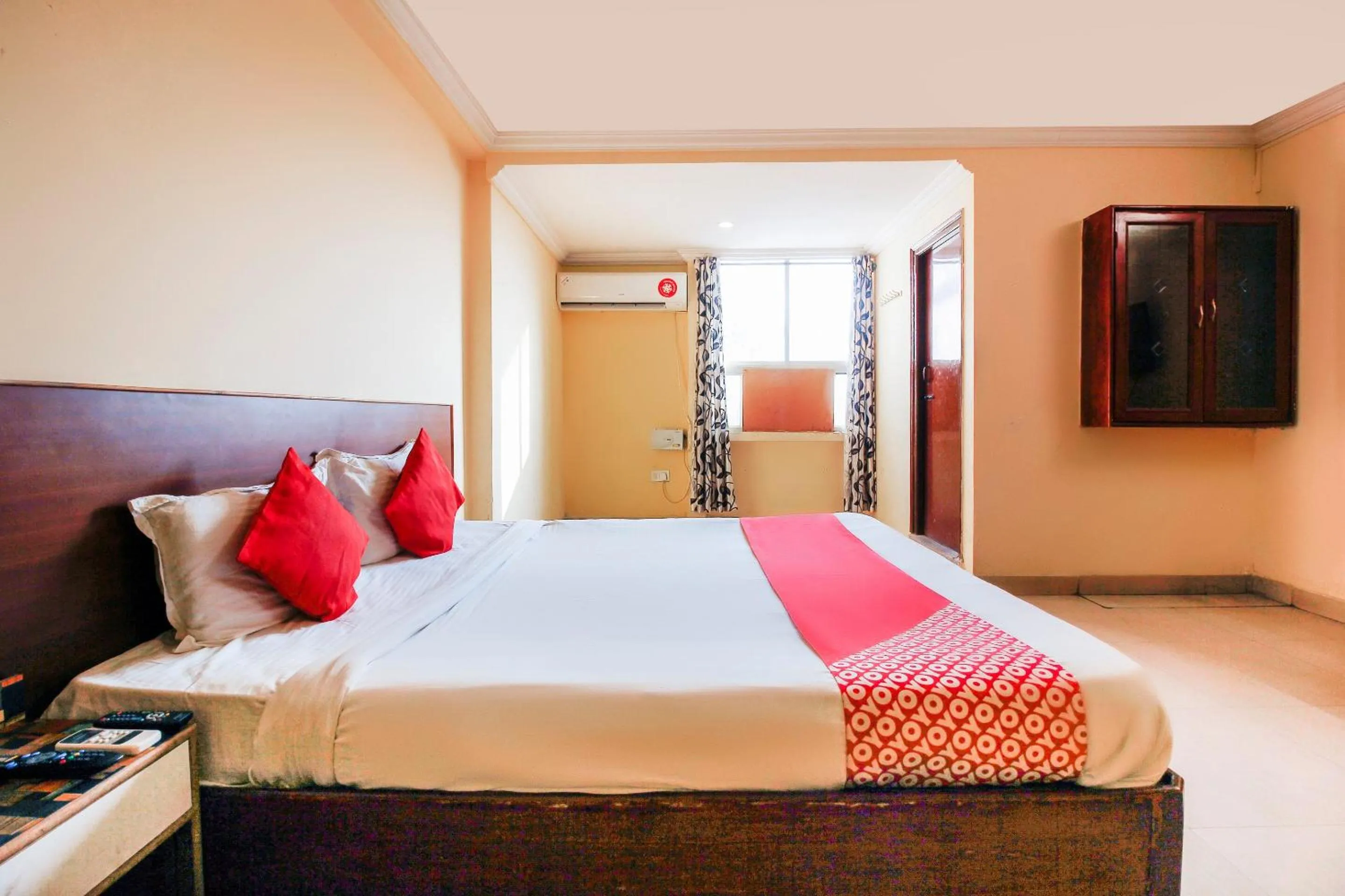 Bedroom, Bed in Hotel O Priya Residency