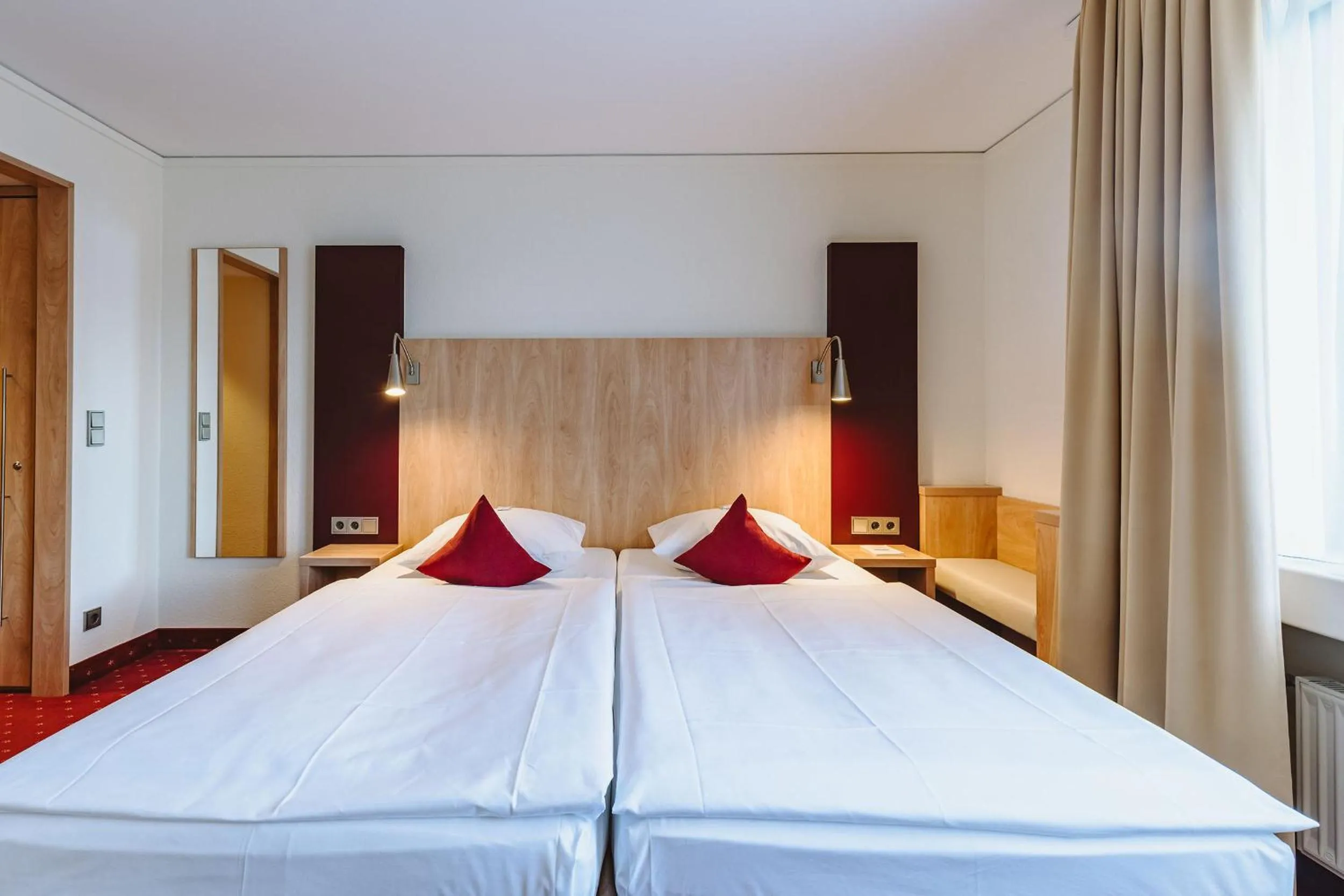 Bed in Hotel Gustav-Stresemann-Institut