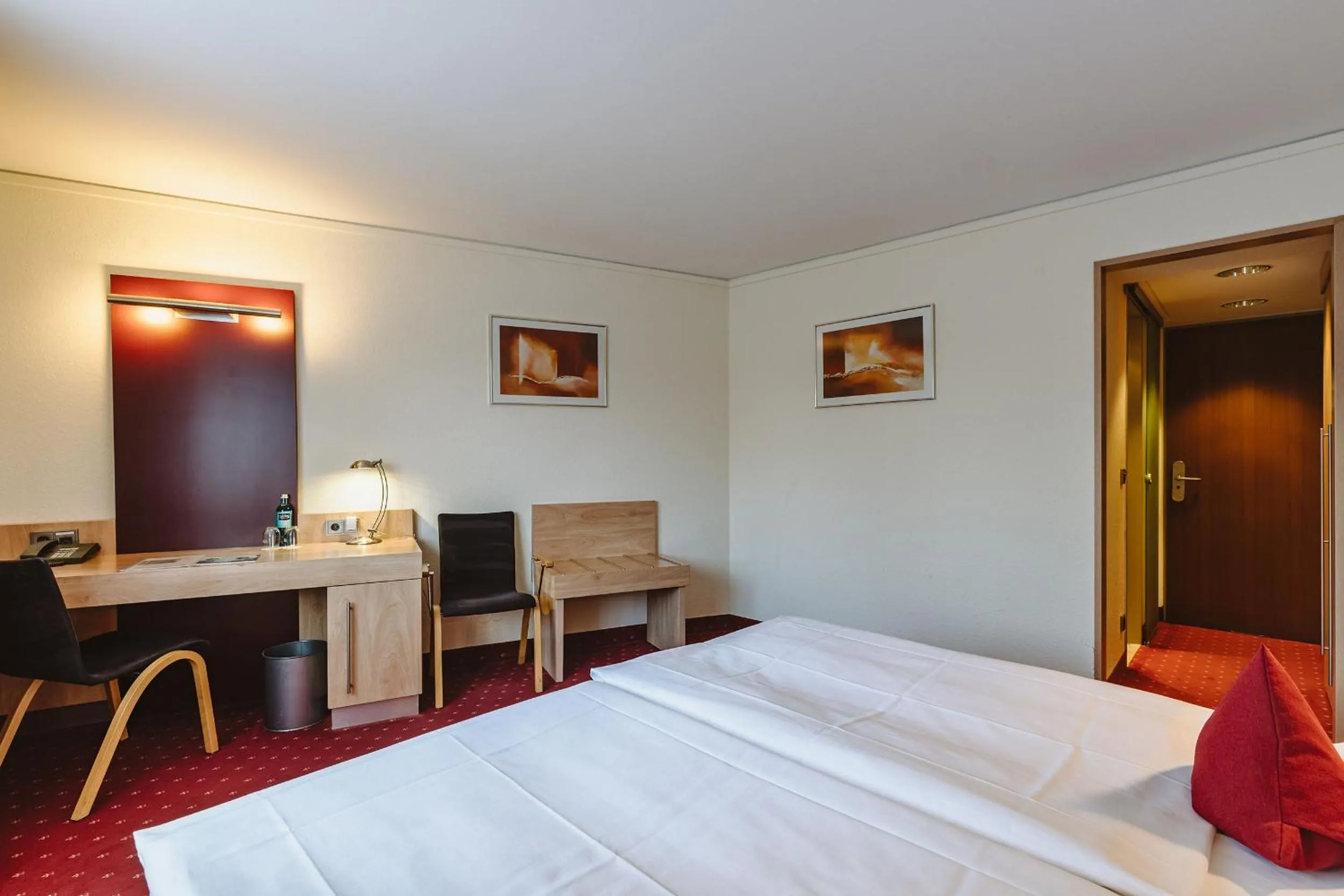 Bed in Hotel Gustav-Stresemann-Institut