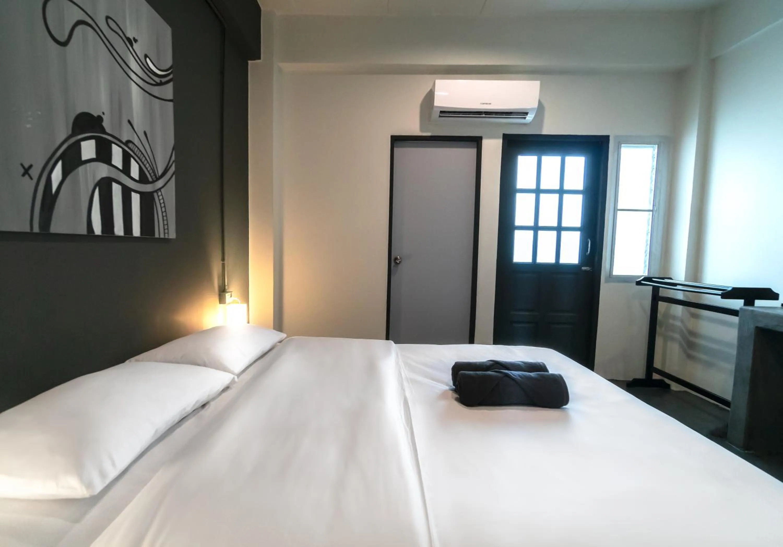 Bed in Sunrise Koh Tao