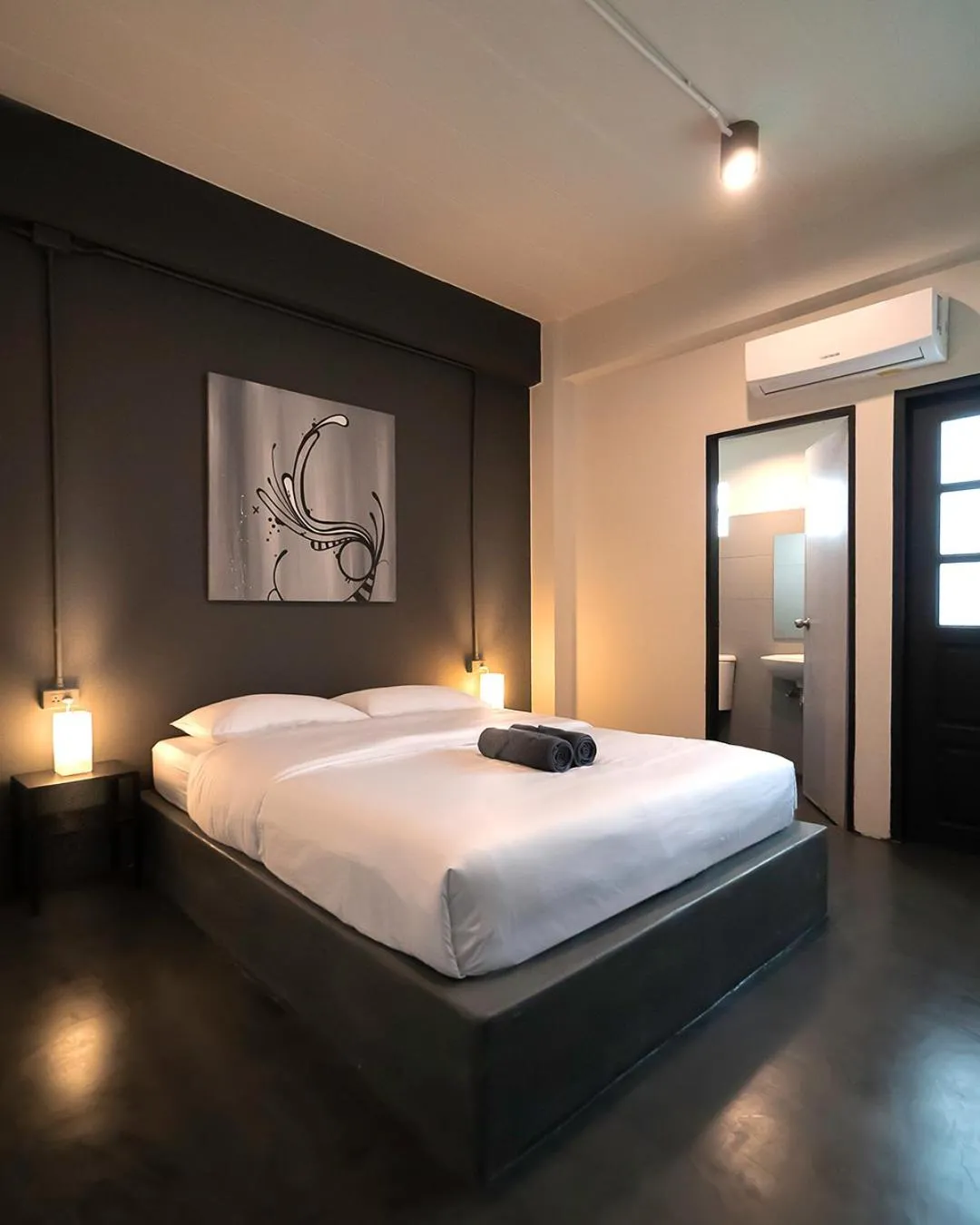 Bed in Sunrise Koh Tao