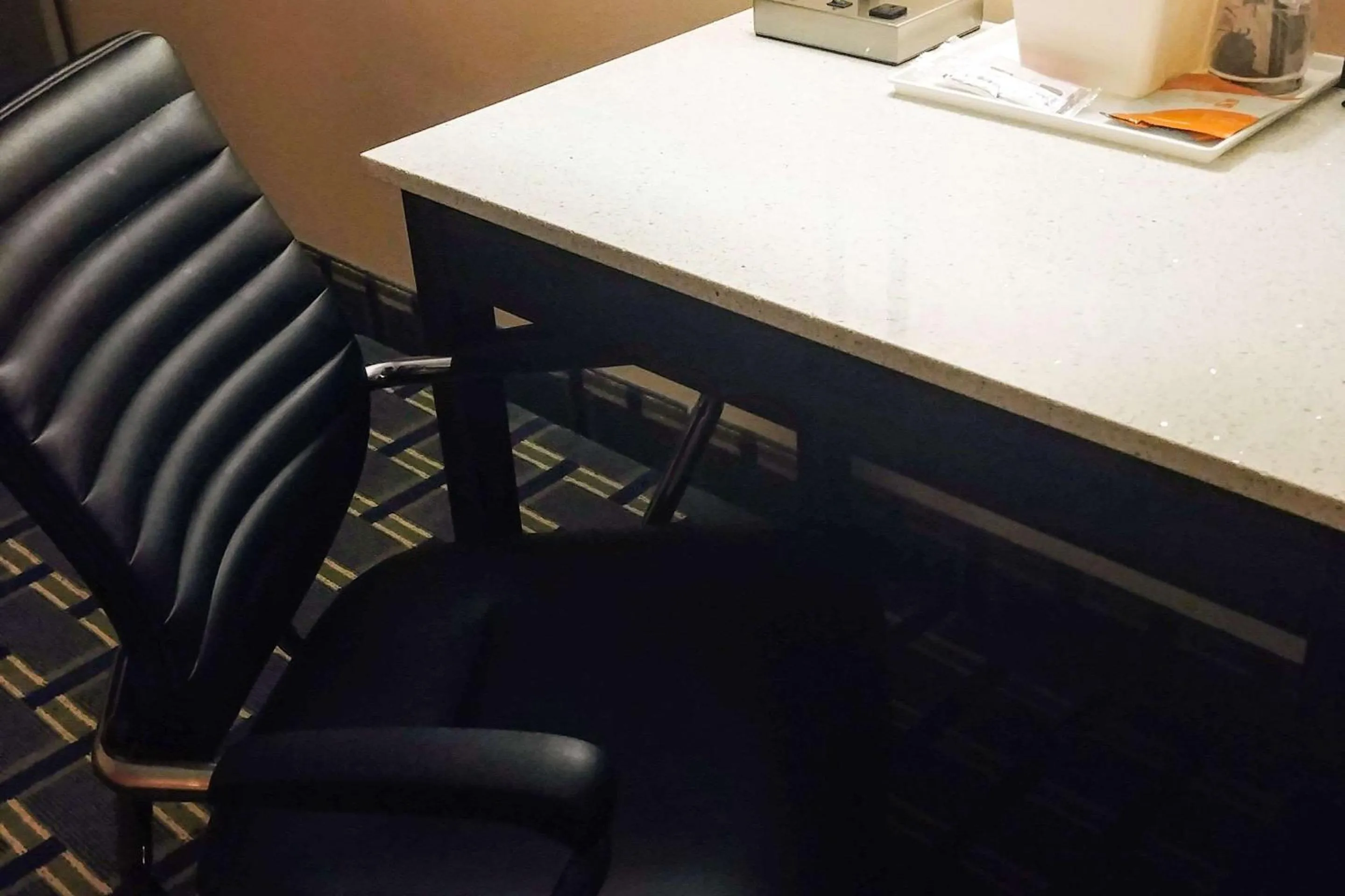 Bedroom in Econo Lodge Milldale - Southington