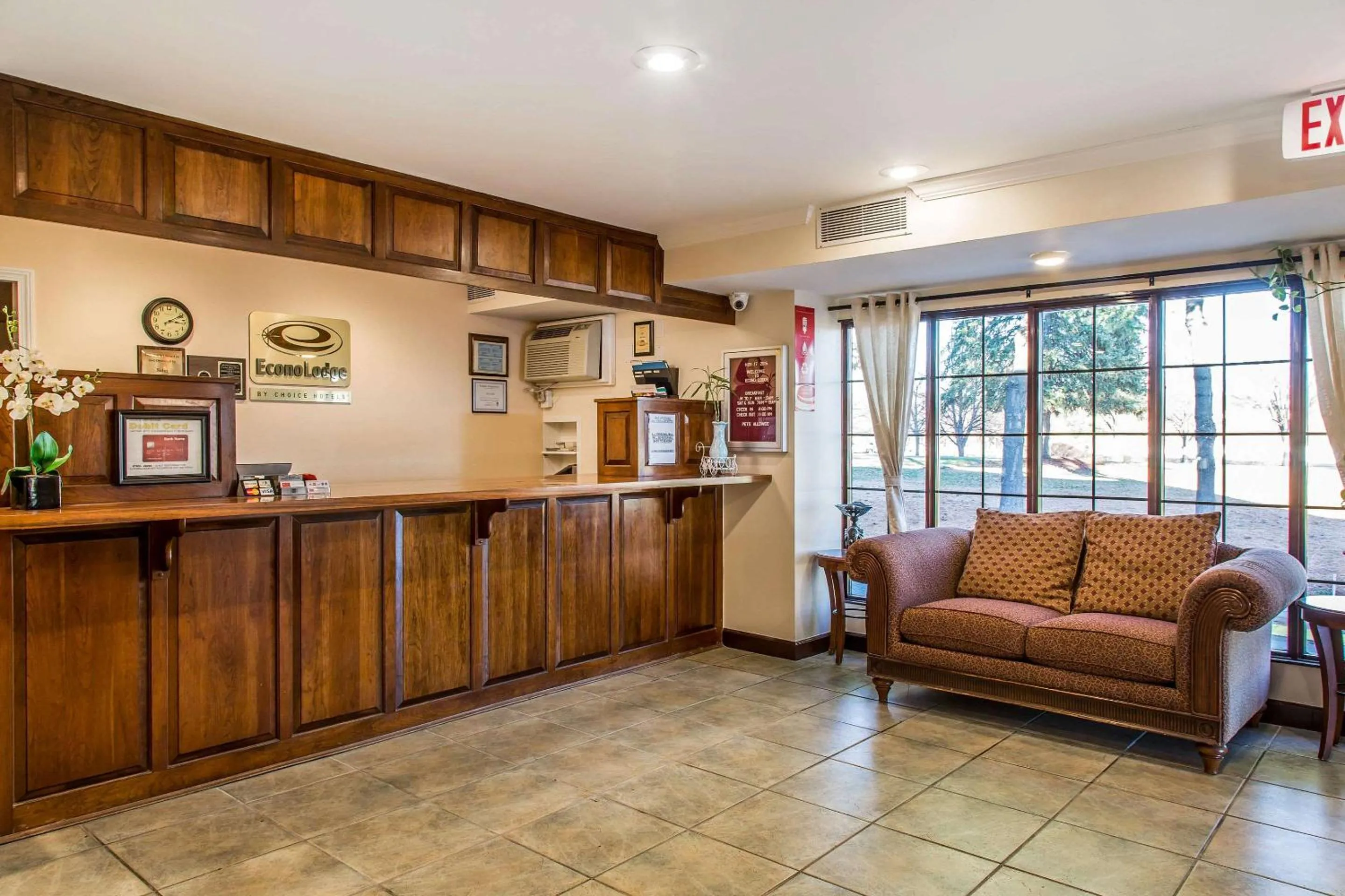 Lobby or reception in Econo Lodge Milldale - Southington