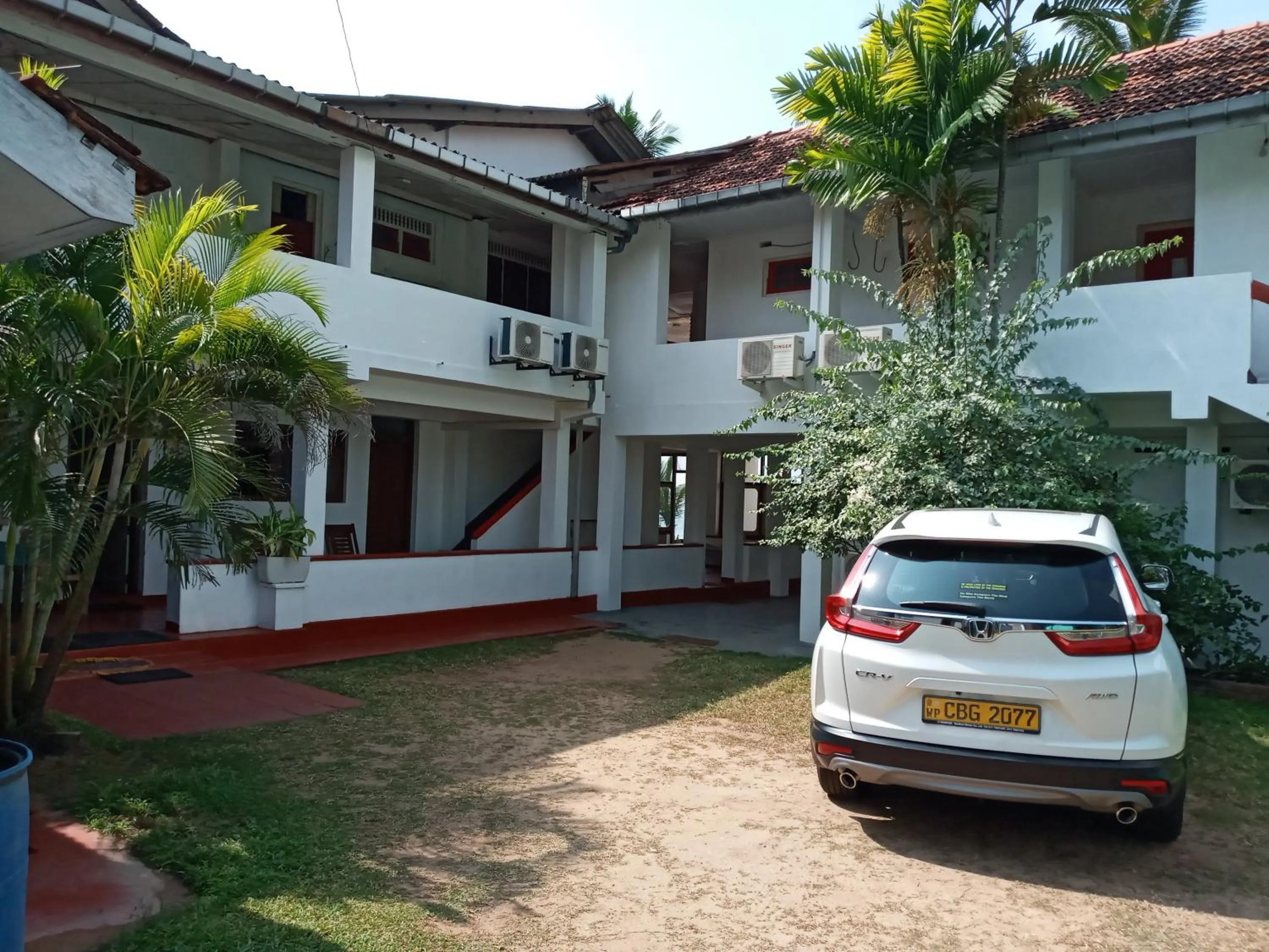 Parking in New SeaSide Inn Hikkaduwa