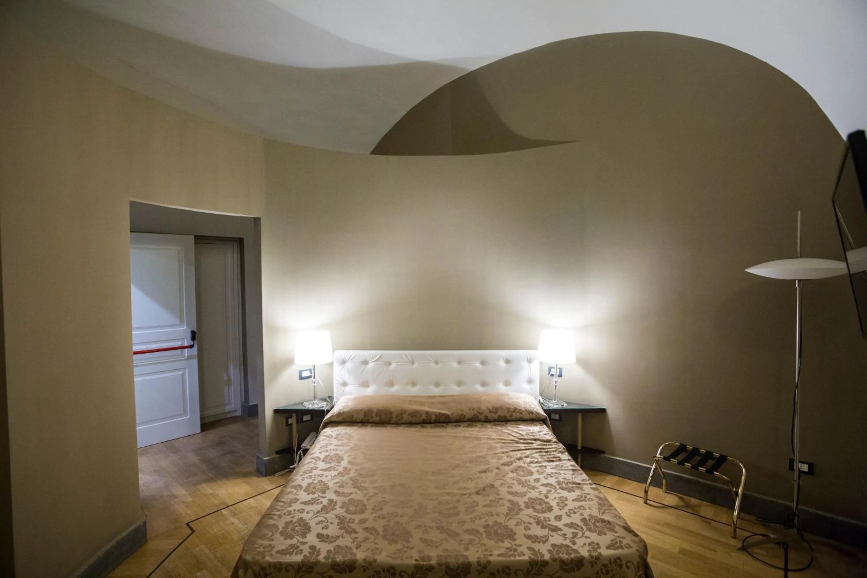 Photo of the whole room, Bed in Hotel Villa La Colombaia