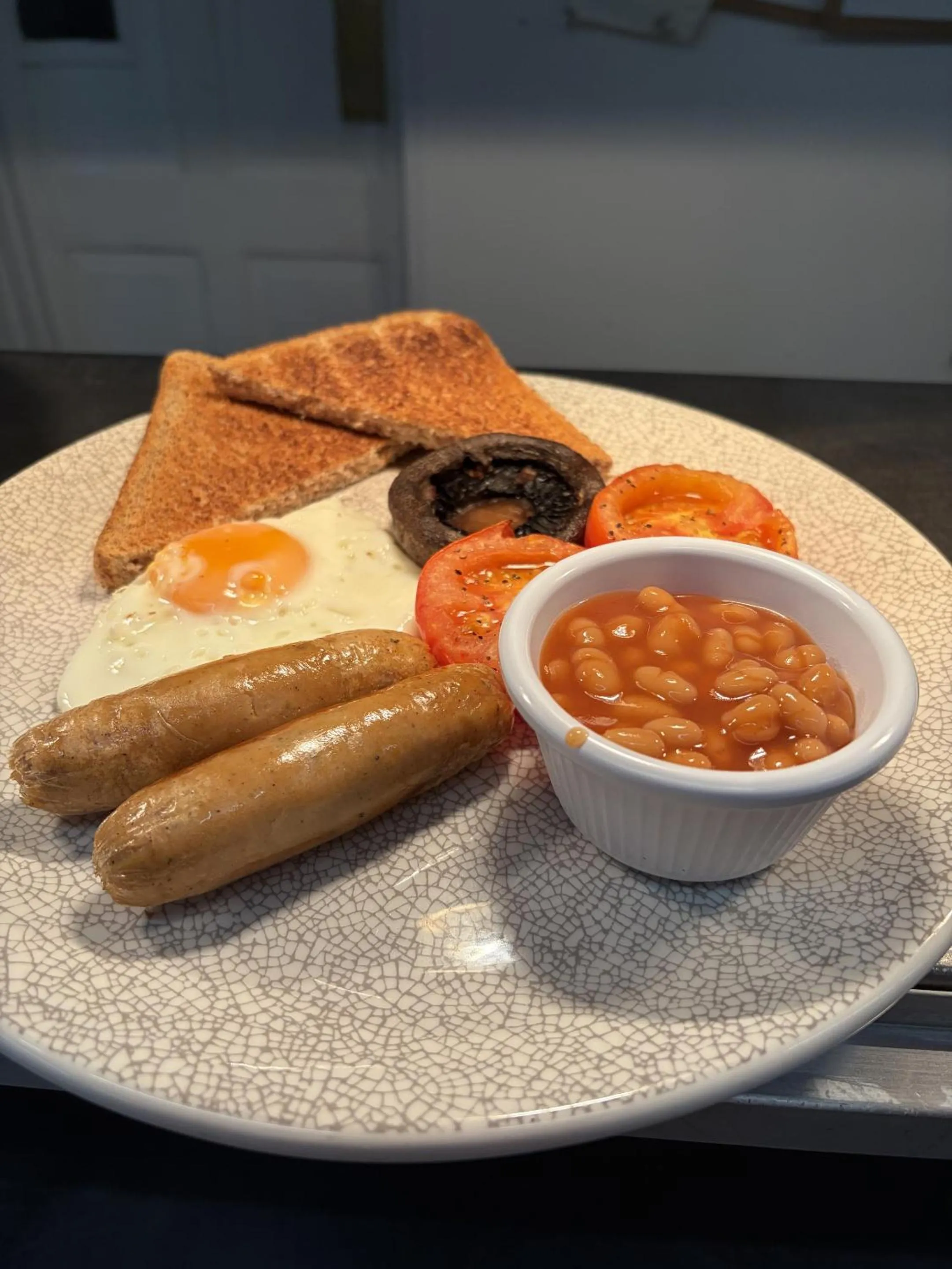 Breakfast in The Walhampton Arms