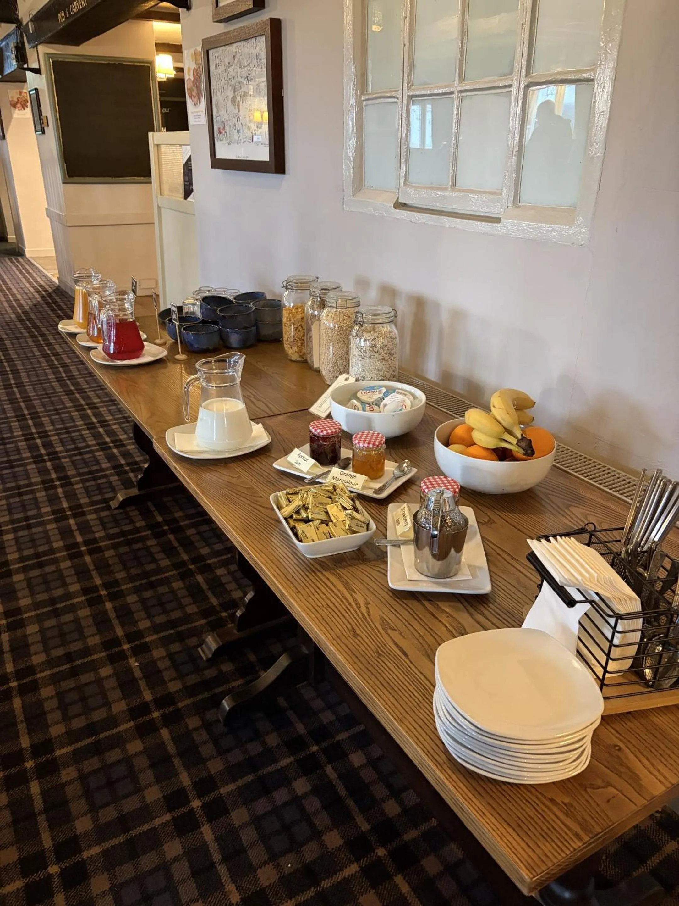 Breakfast in The Walhampton Arms