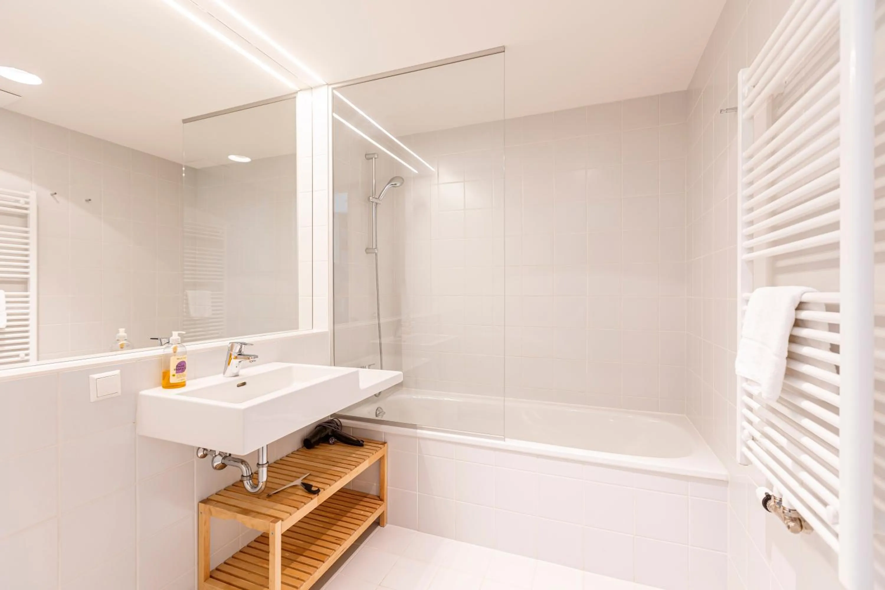 Shower in Alpenrock Schladming by ALPS RESORTS