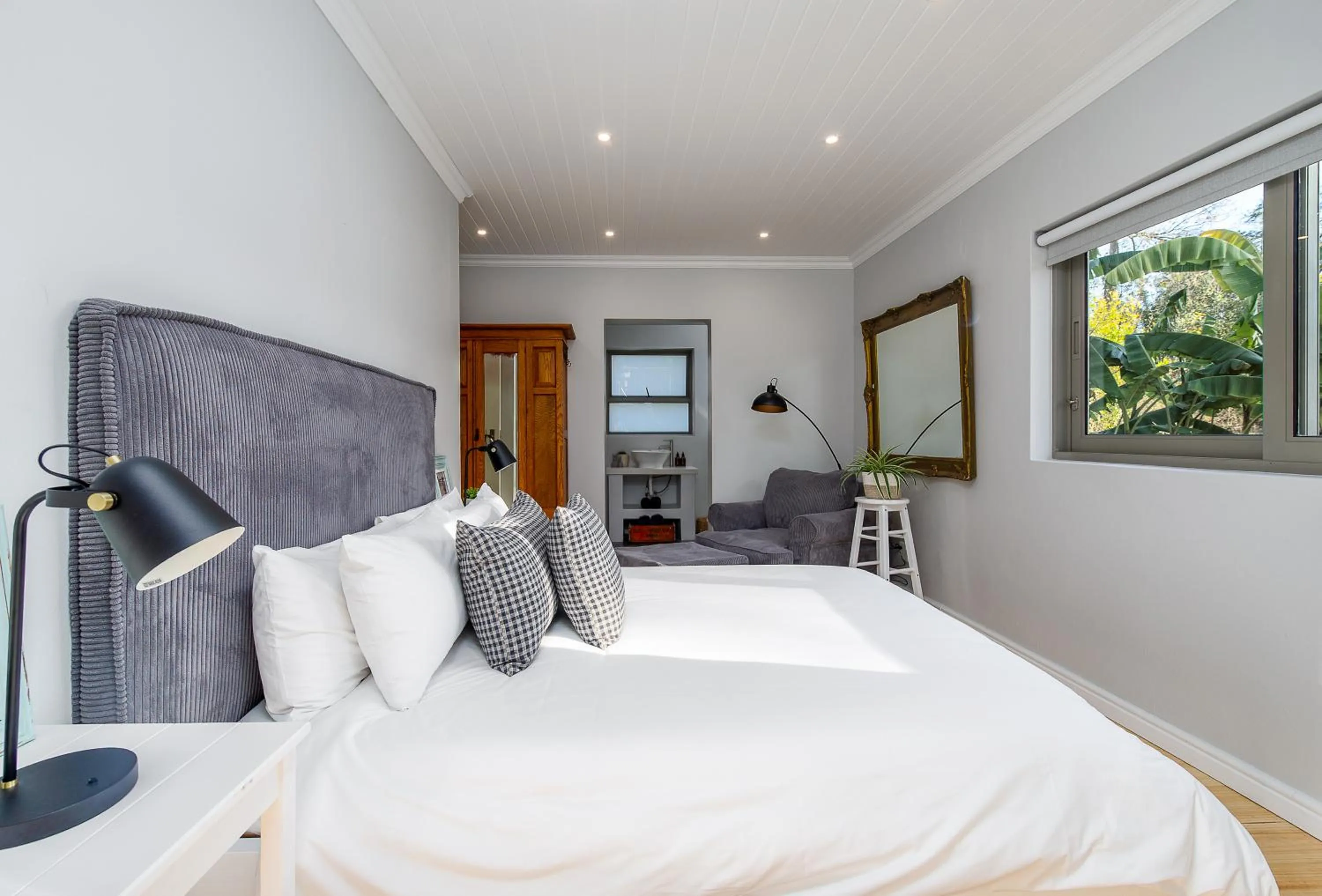 Bed in Oakhurst Farm Cottages