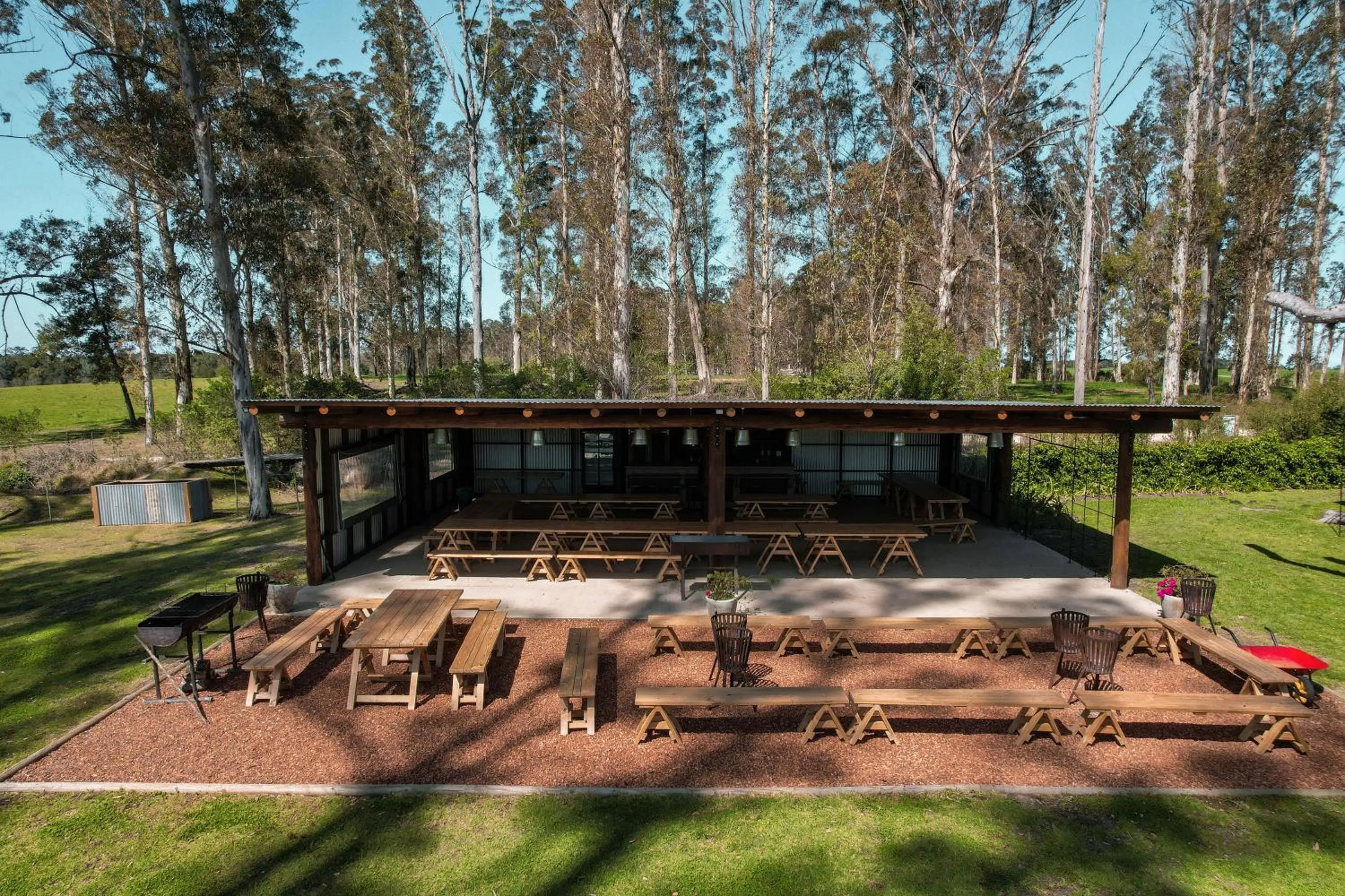 wedding in Oakhurst Farm Cottages