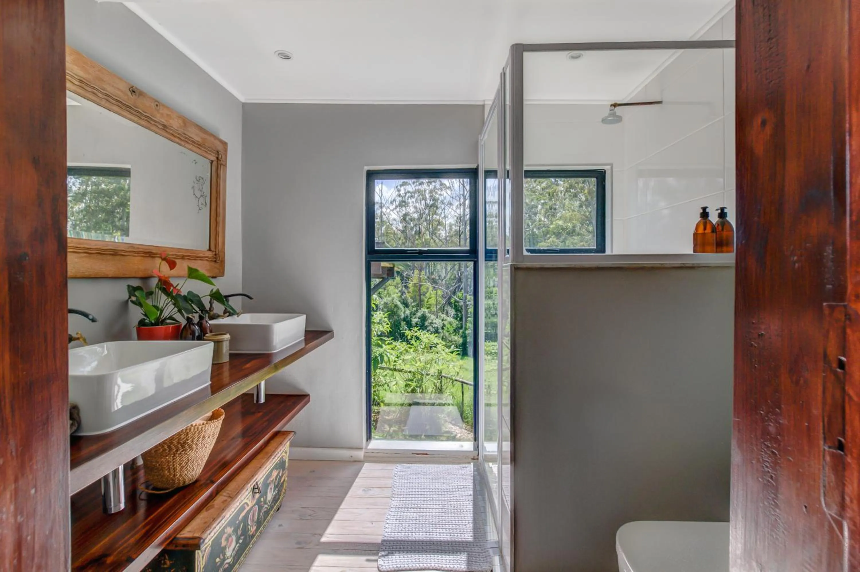 Shower in Oakhurst Farm Cottages