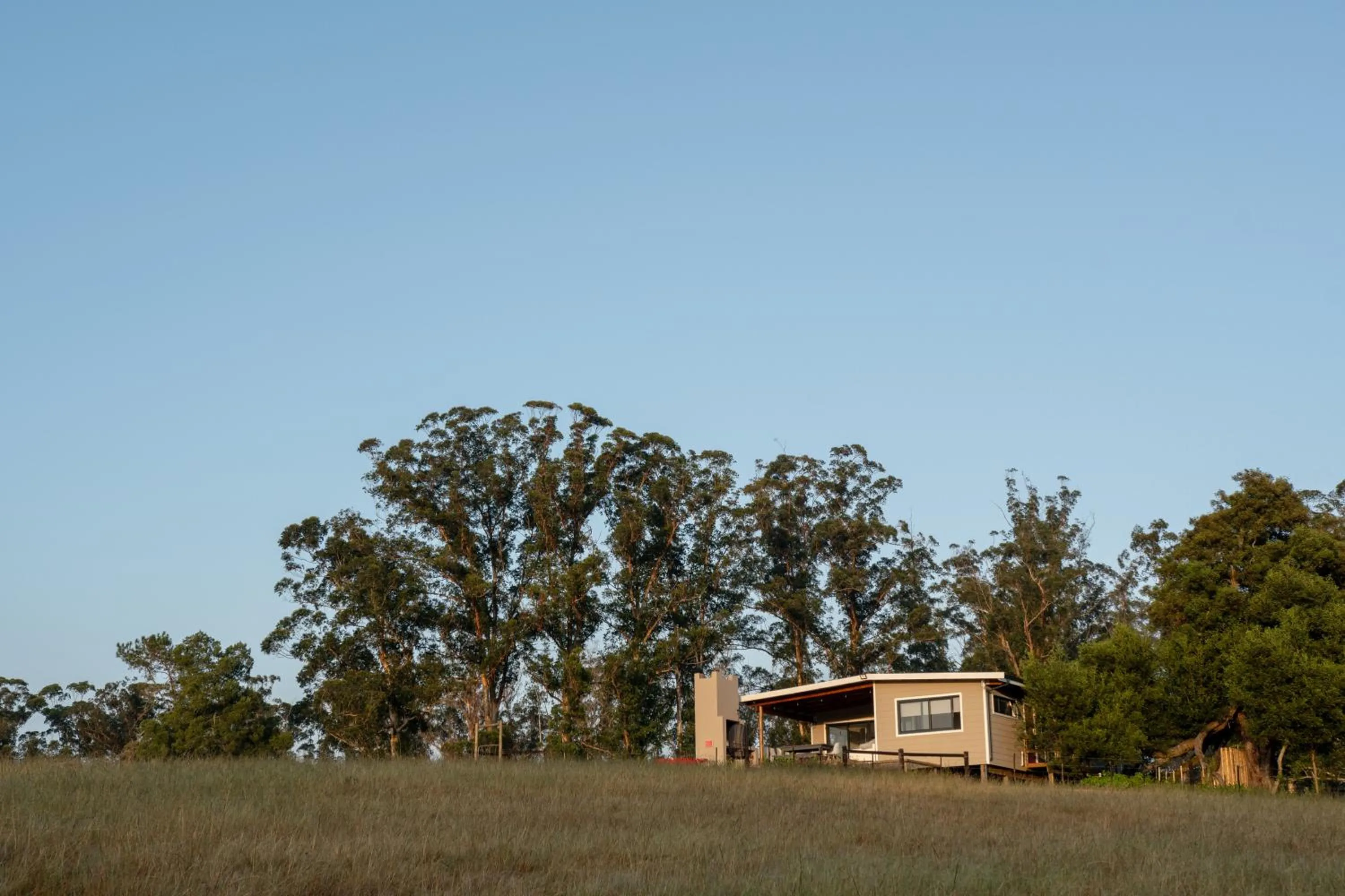Property building in Oakhurst Farm Cottages