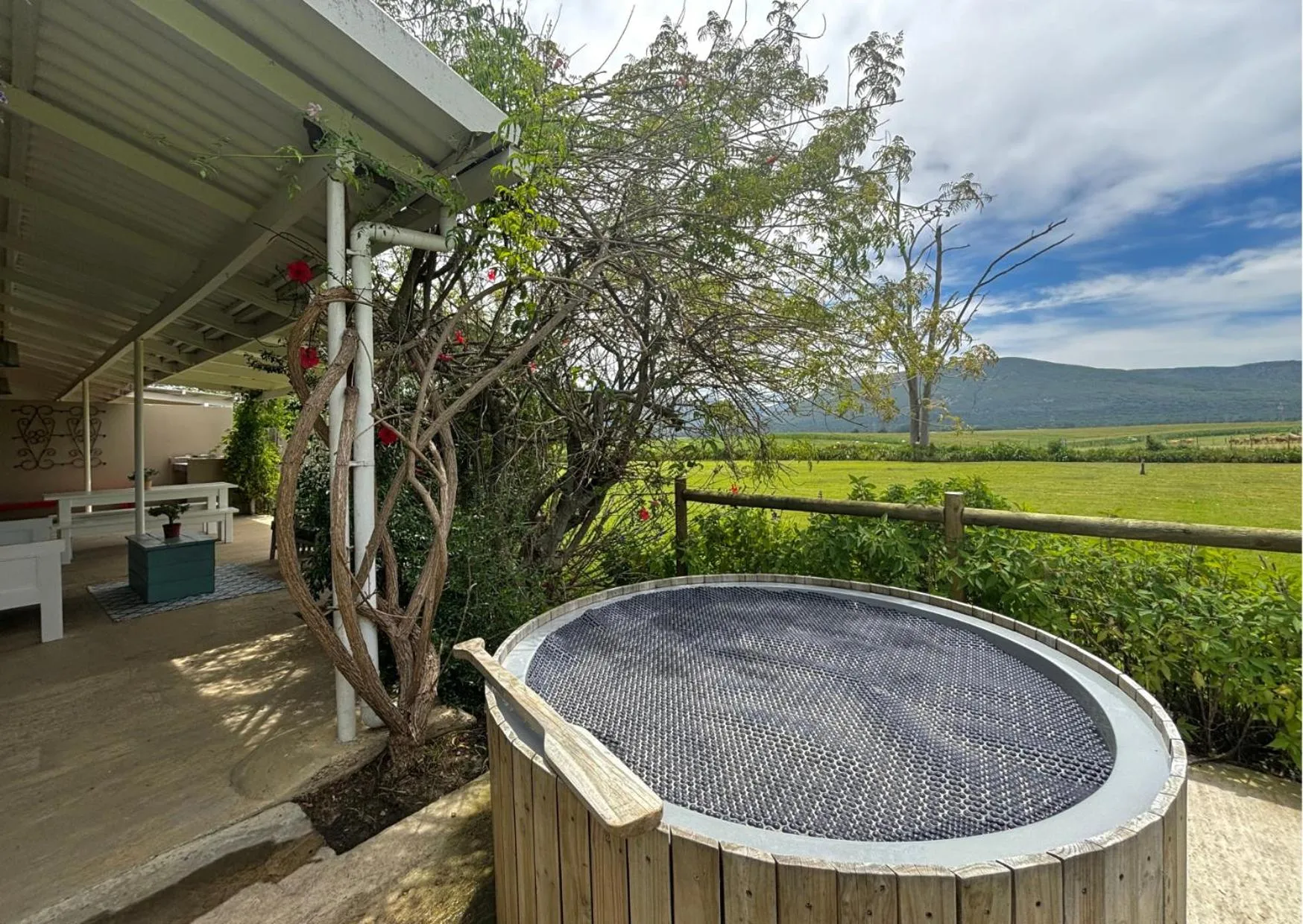 Patio in Oakhurst Farm Cottages