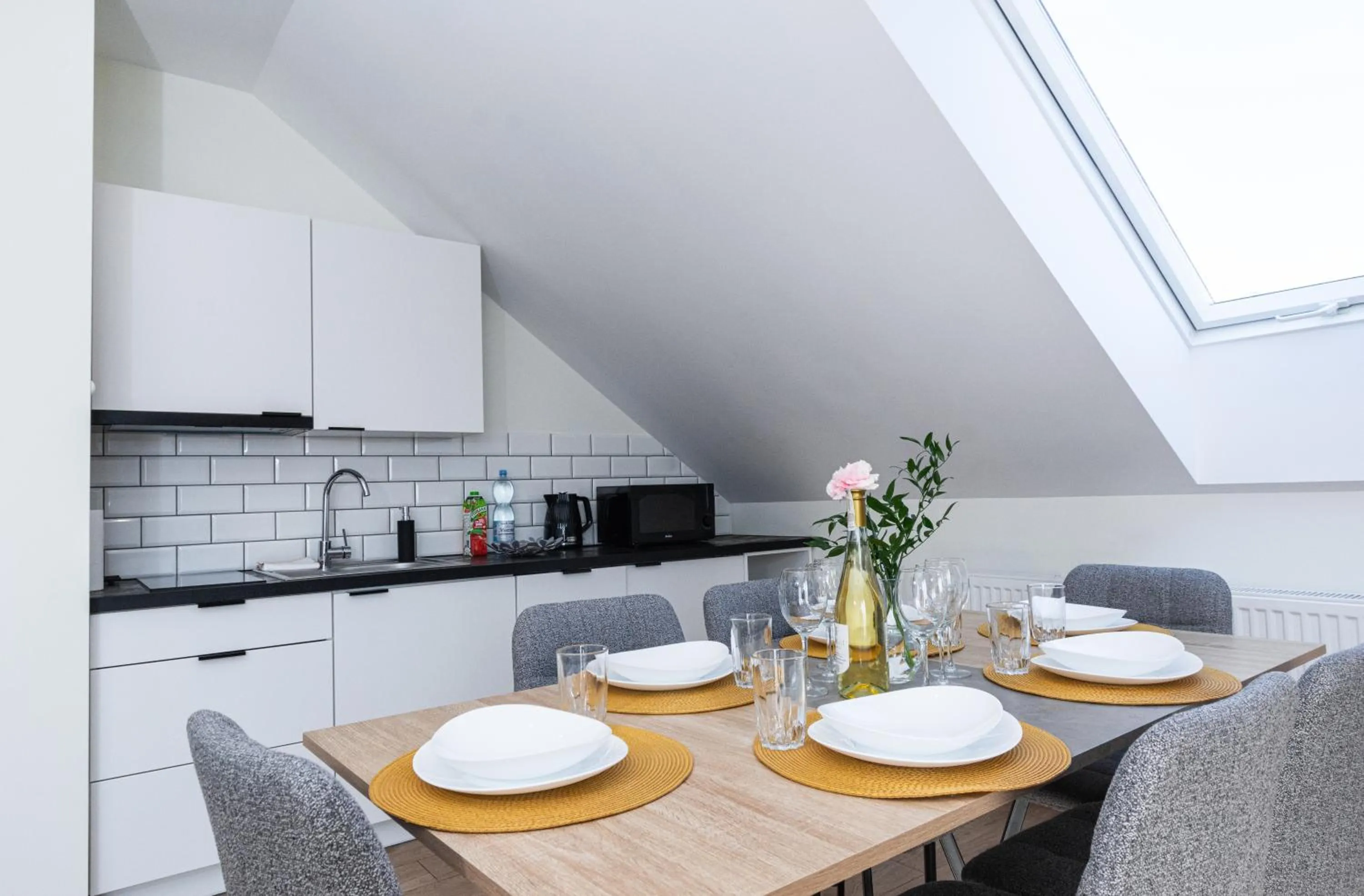 Kitchen or kitchenette in Apartamenty Jantar