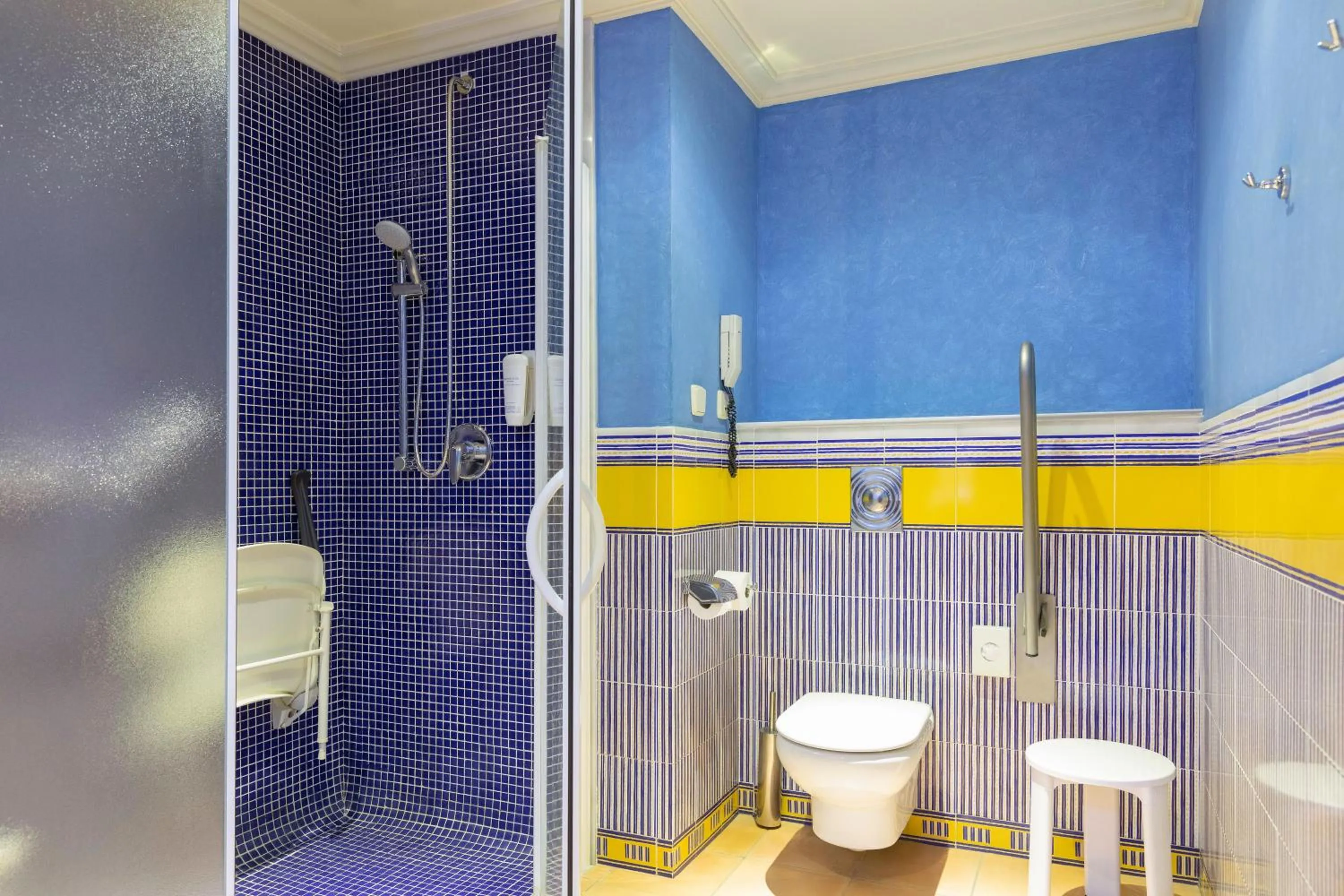 Bathroom in TUI Blue Isla Cristina Palace - Adults Recommended