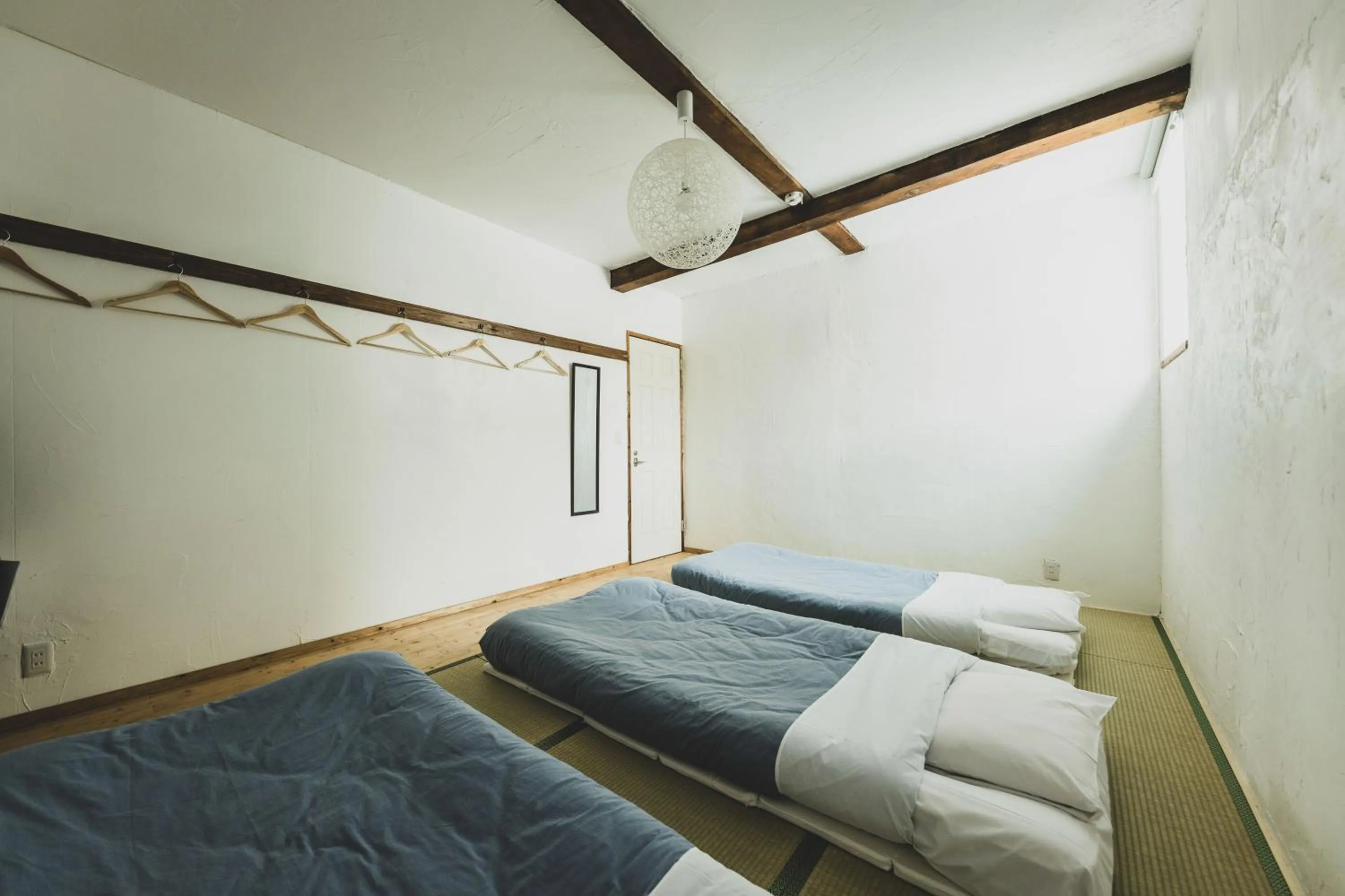 Photo of the whole room, Bed in Otaru Tap Room & Hostel