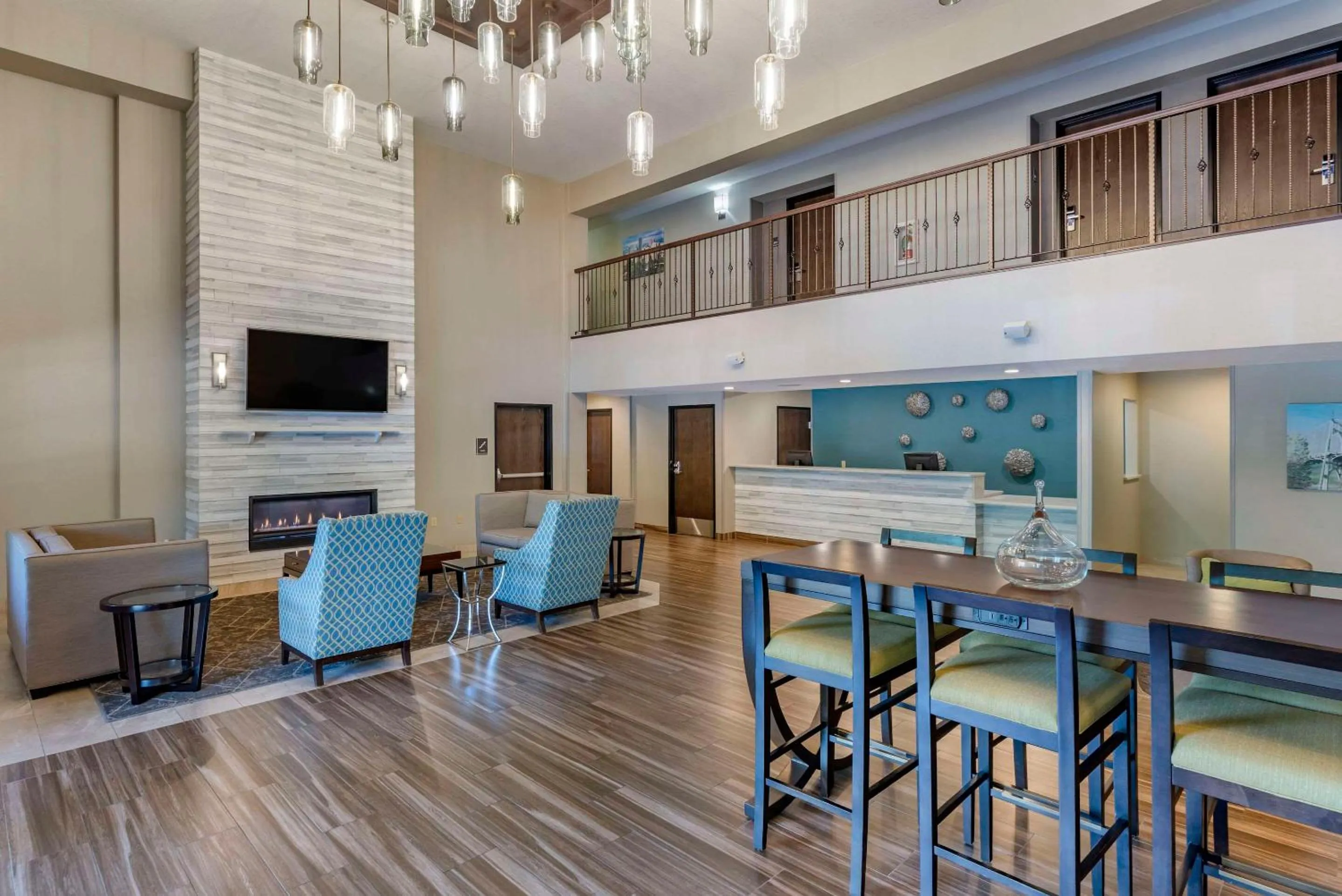 Lobby or reception in Comfort Inn & Suites Tualatin - Lake Oswego South