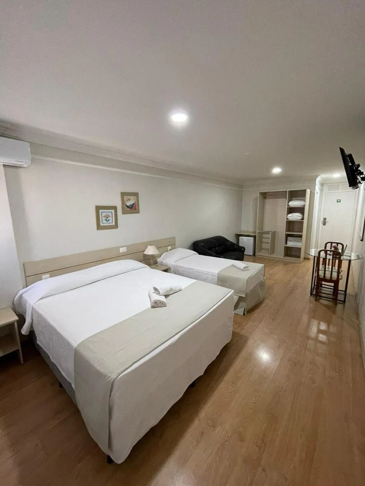 Bed in Harbor Buriti Hotel