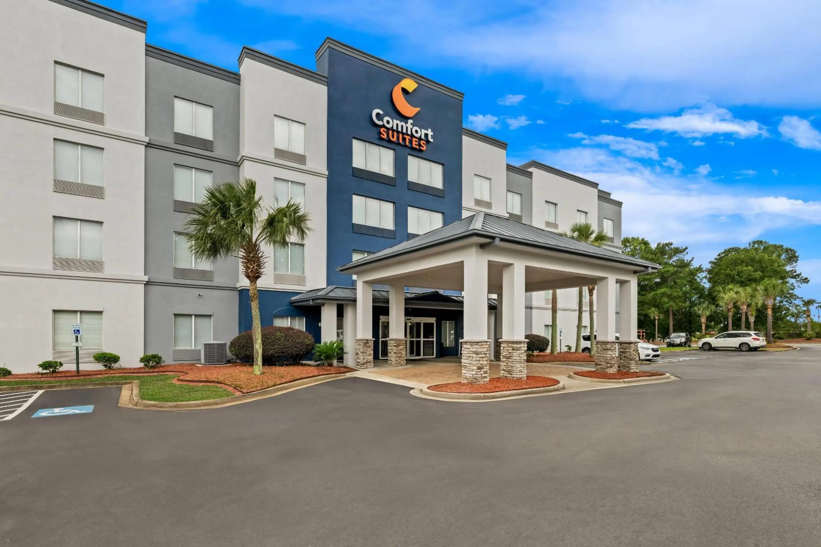 Property building in Comfort Suites Columbia at Harbison