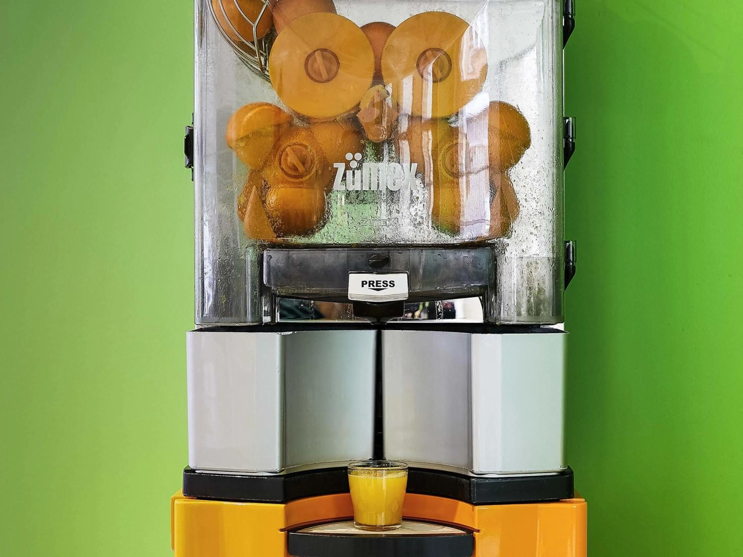 Breakfast in ibis Styles Lille Centre Gare Beffroi