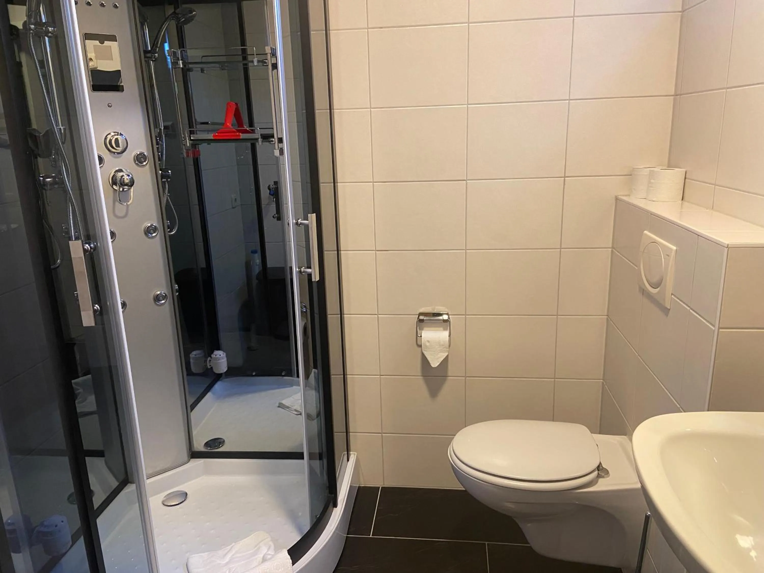 Bathroom in Landgoed Leudal - In de natuur nabij Roermond