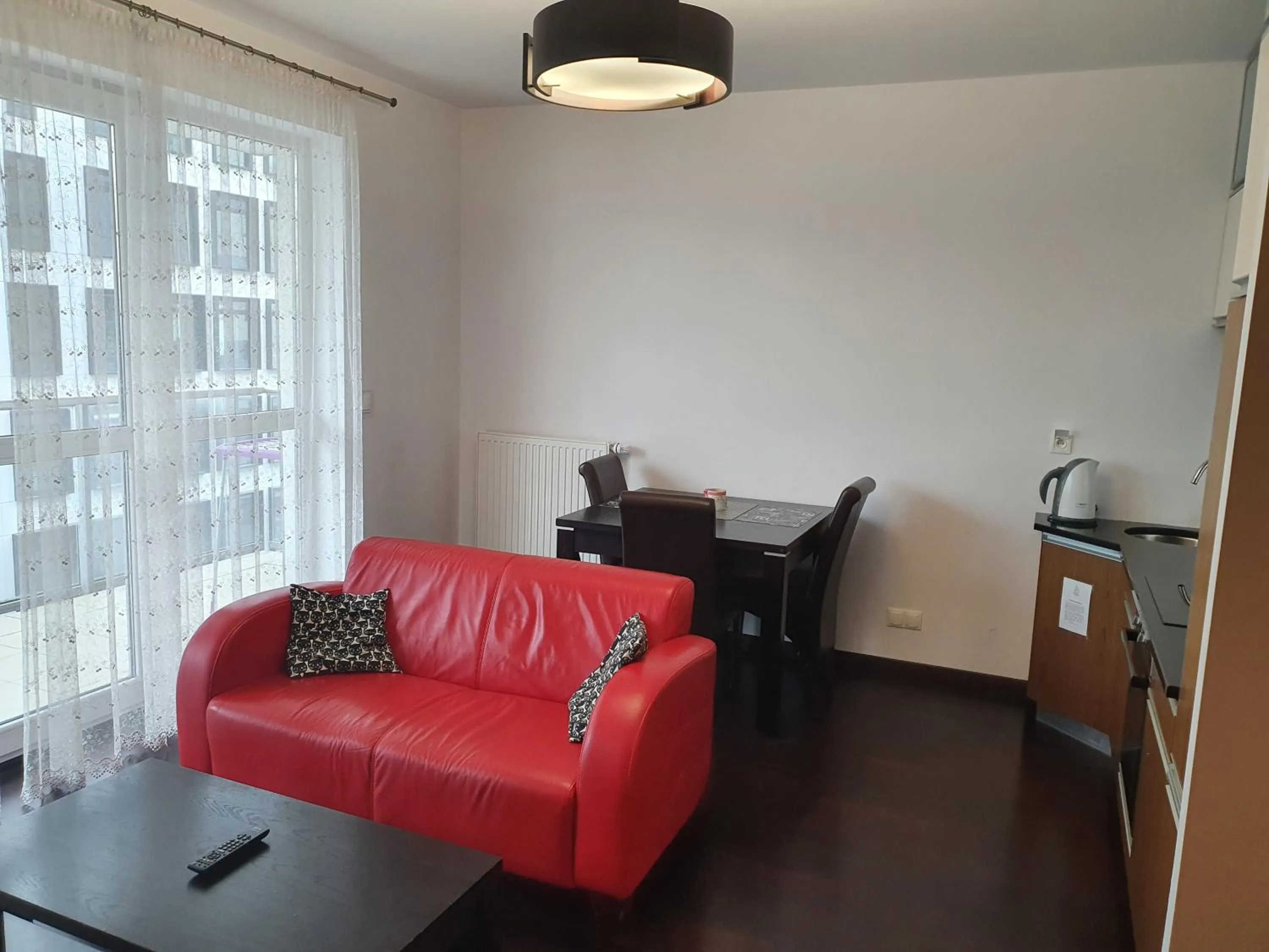 Kitchen or kitchenette in NotaBene Wola Apartment