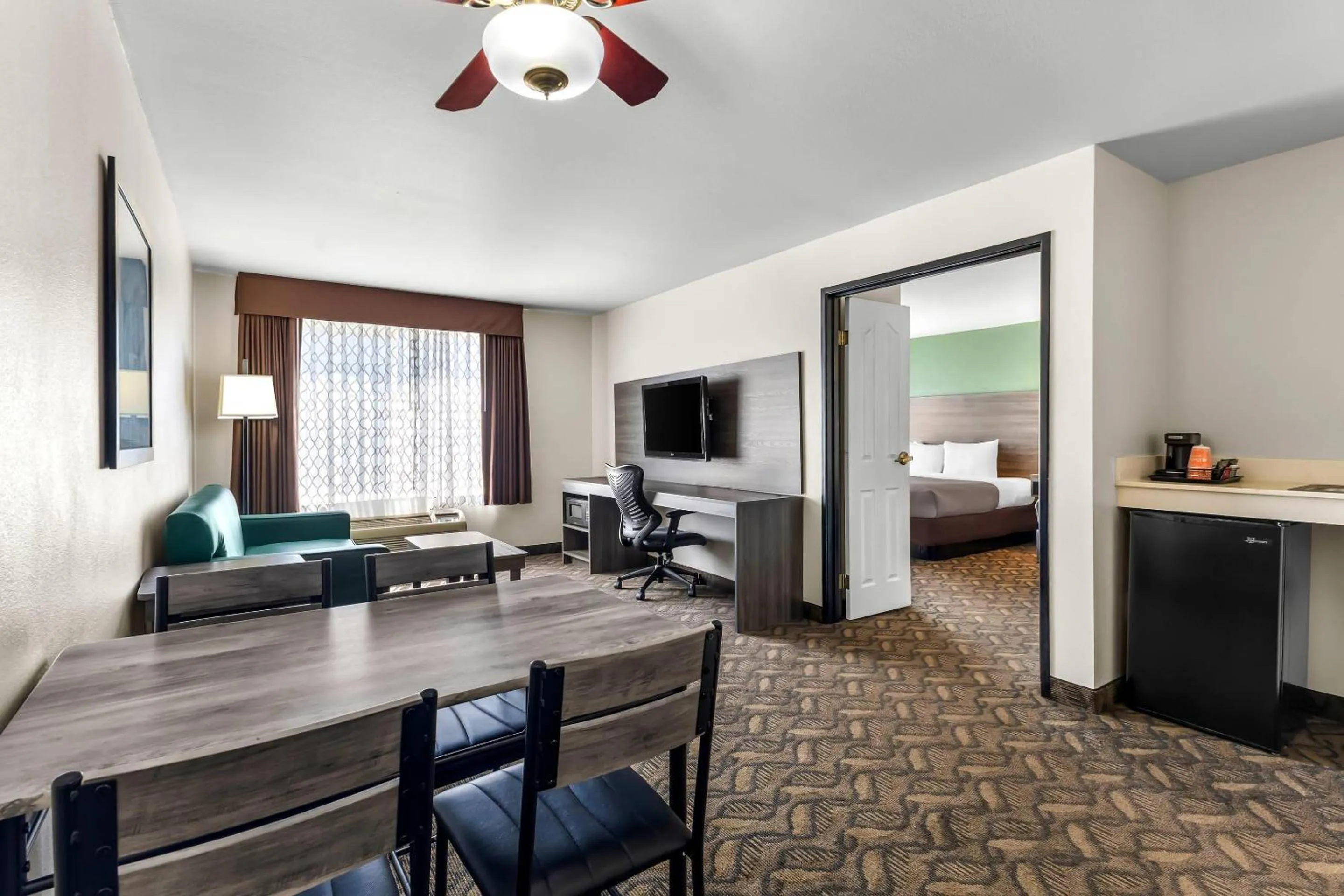 Bedroom, Bed in Quality Inn & Suites Salt Lake City Airport West