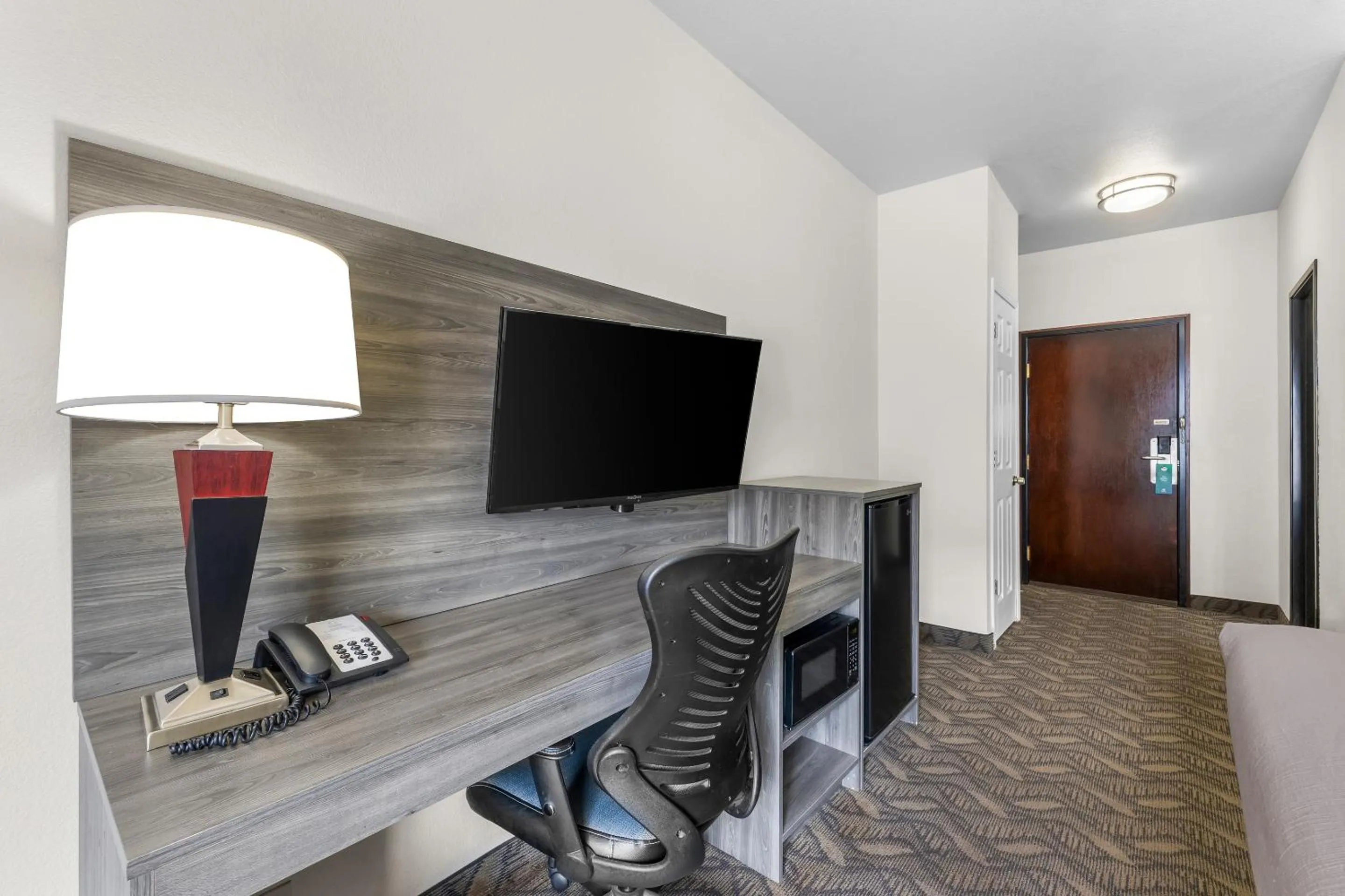 Quality Inn & Suites Salt Lake City Airport West