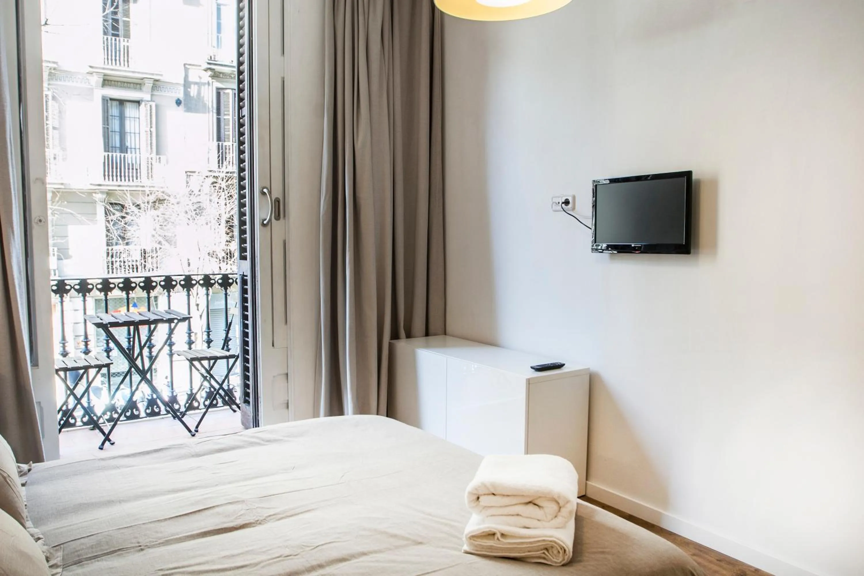 Bedroom, Bed in Cien