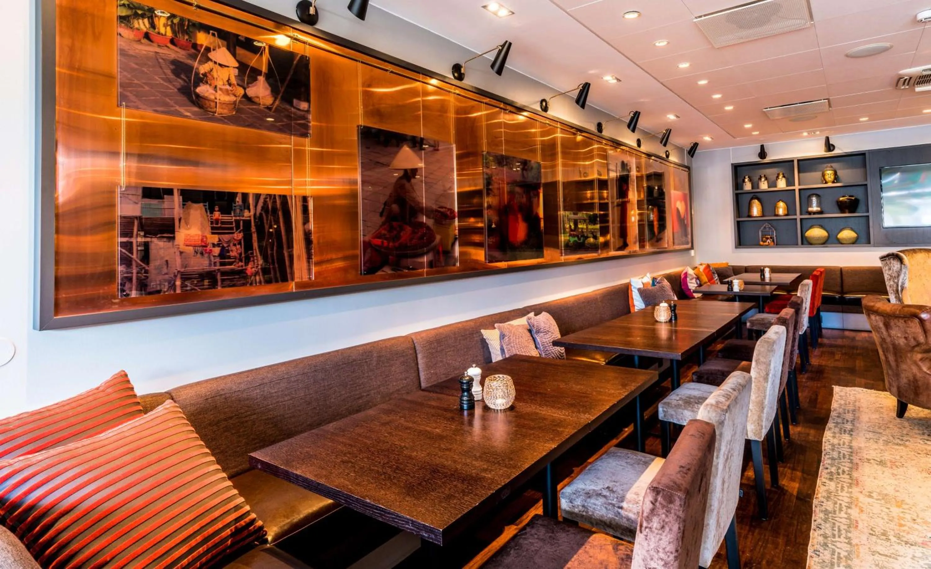 Restaurant/places to eat in Scandic Stora Hotellet