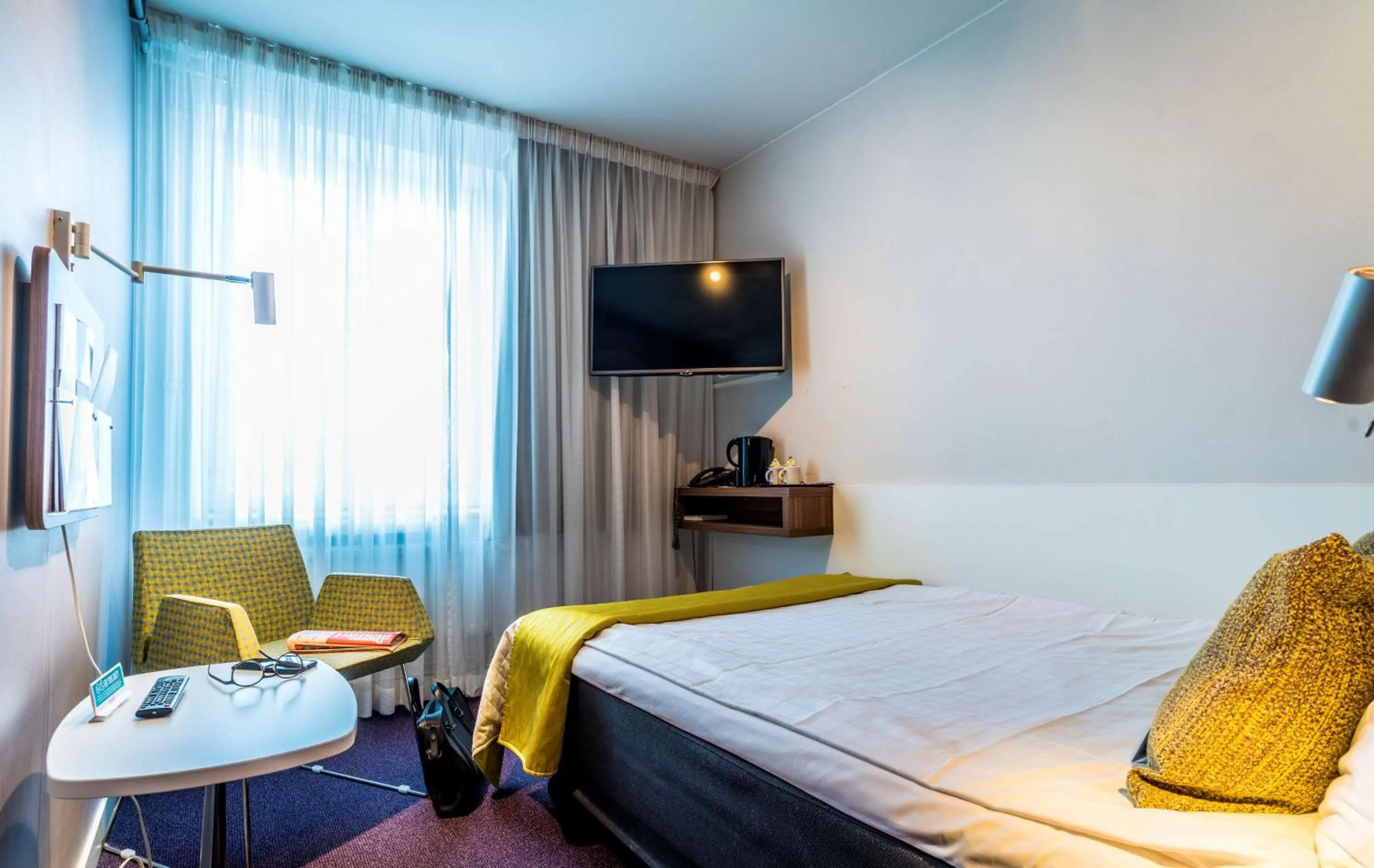 Bedroom, Bed in Scandic Stora Hotellet