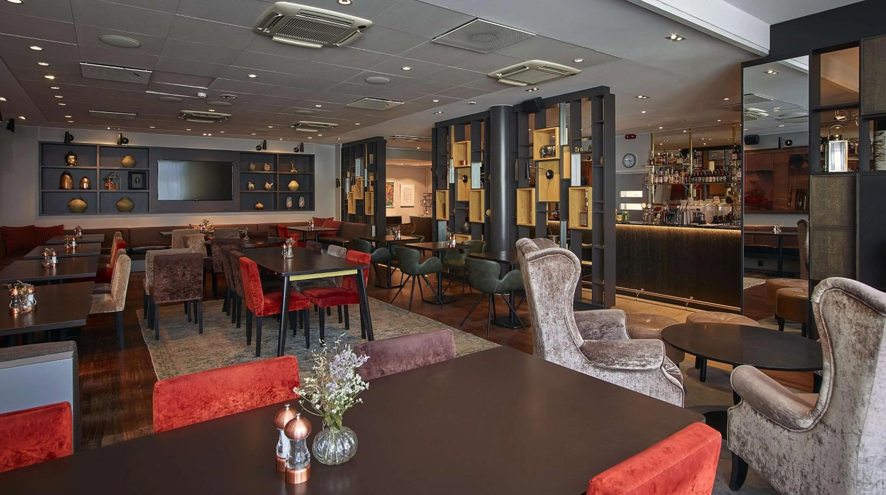 Restaurant/places to eat in Scandic Stora Hotellet