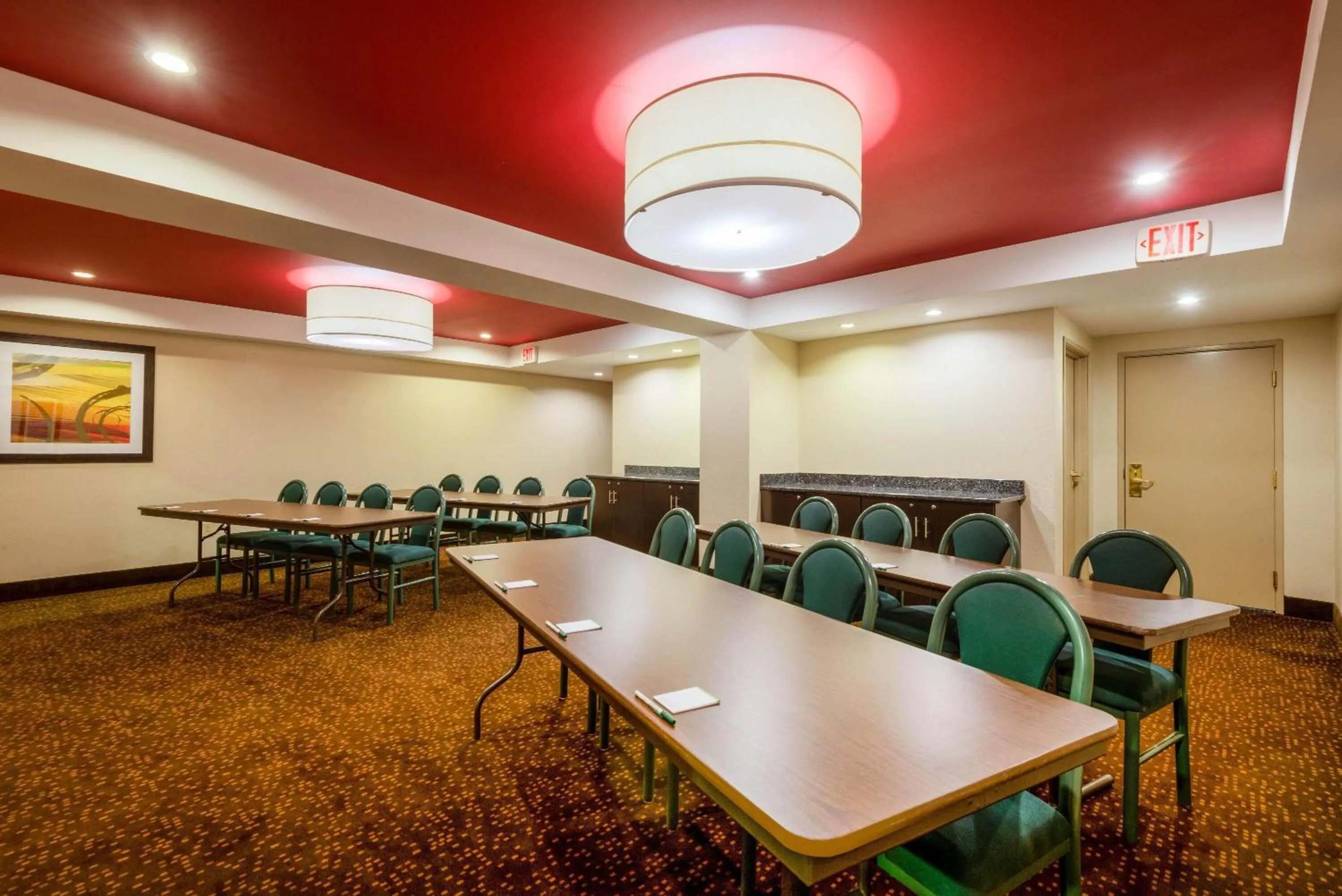 Meeting/conference room in La Quinta Inn & Suites - New River Gorge National Park