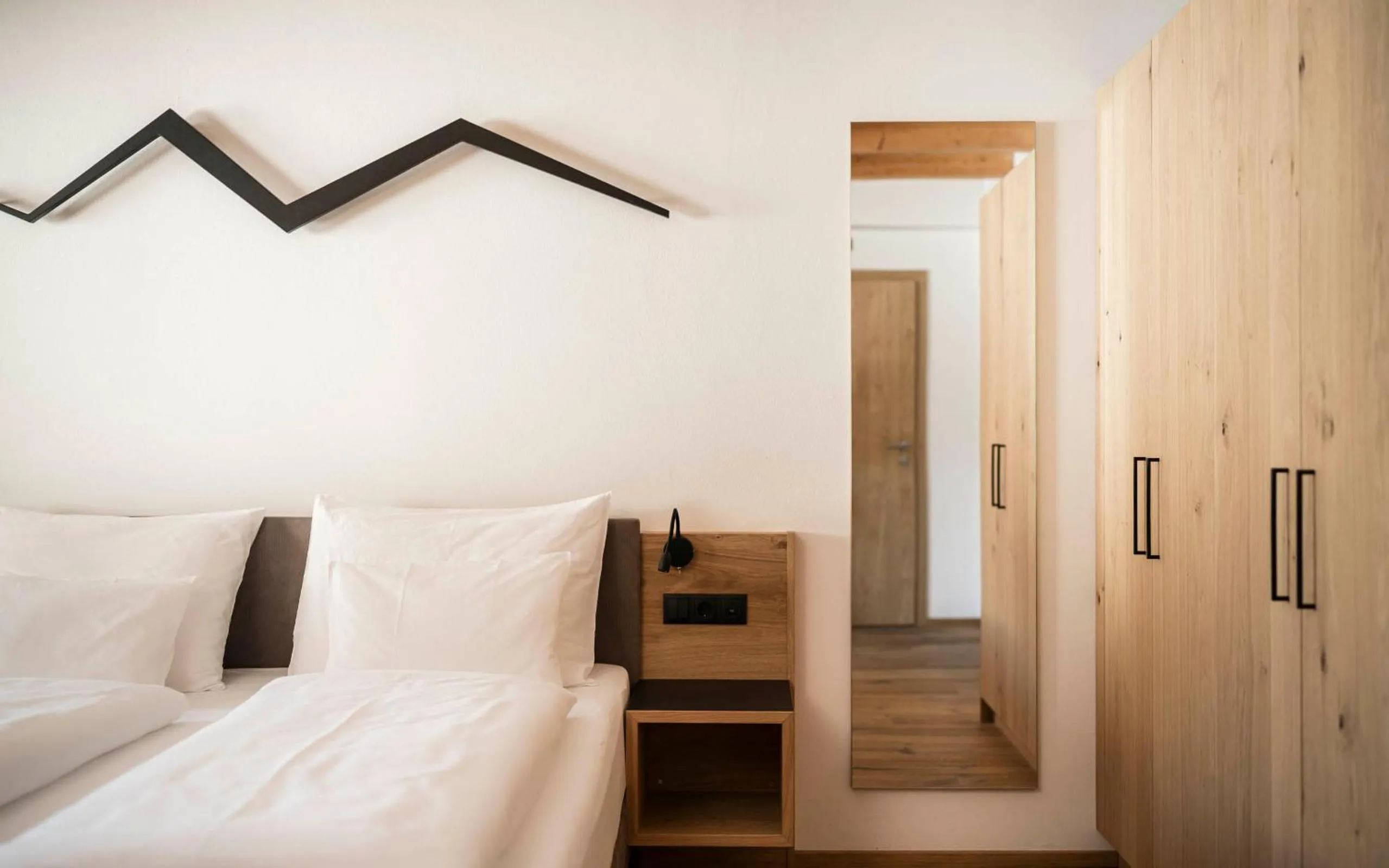 Bed in Hotel Lahnerhof