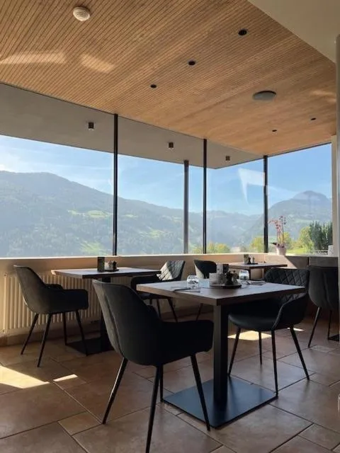 Restaurant/places to eat in Hotel Lahnerhof