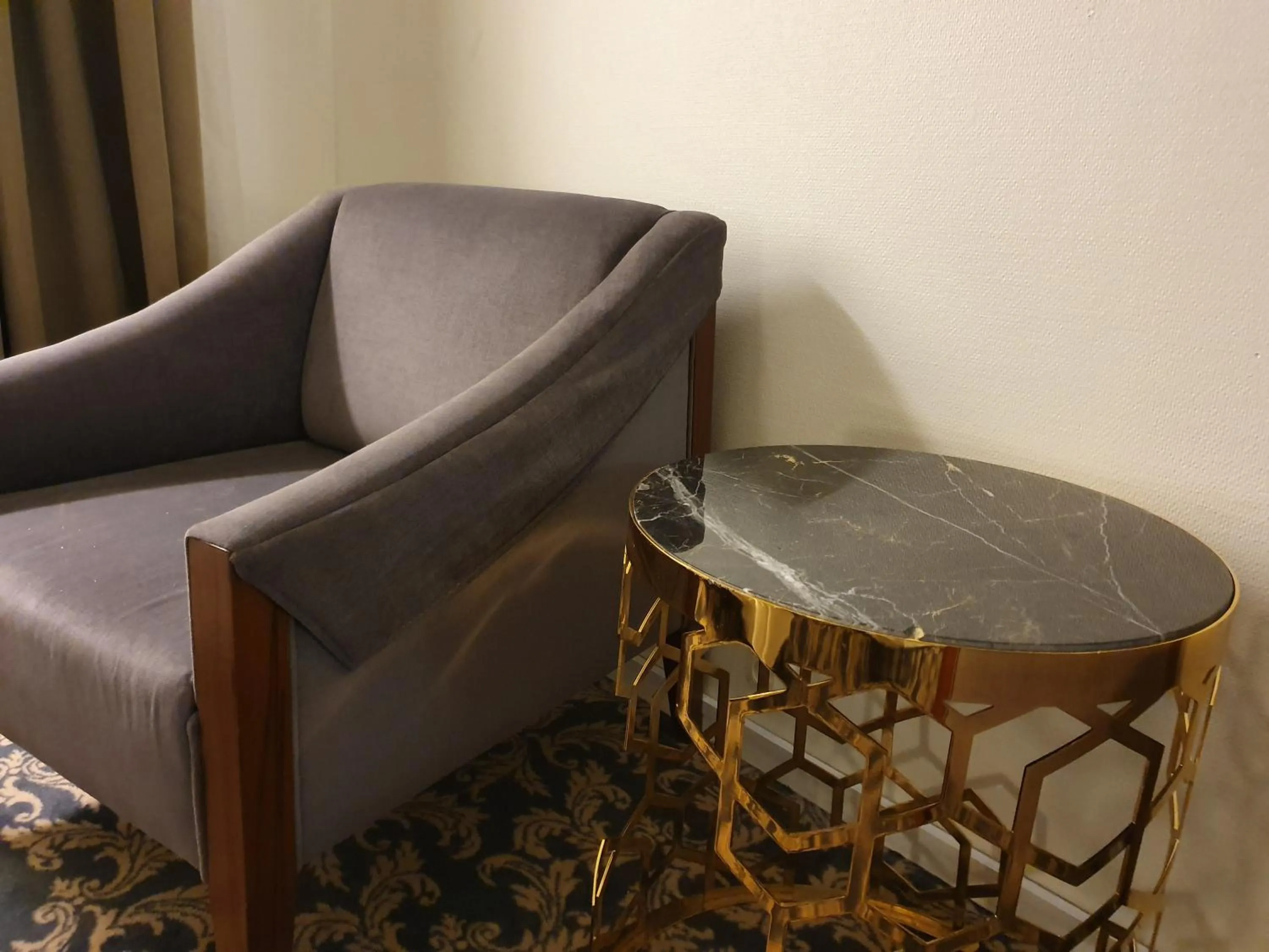 Seating area in Ariston Hotell