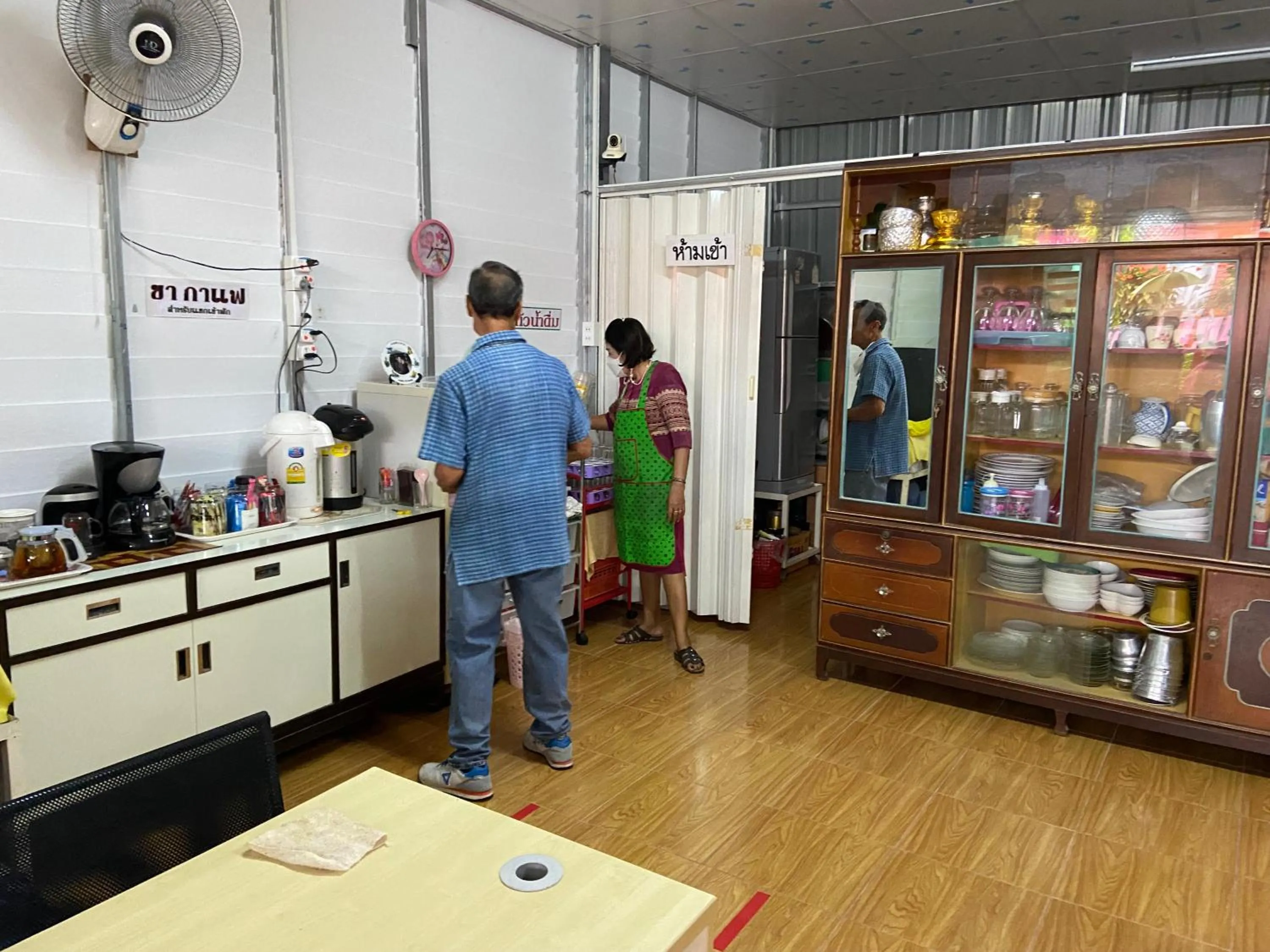 Restaurant/places to eat in บุญจินดา รีสอร์ท