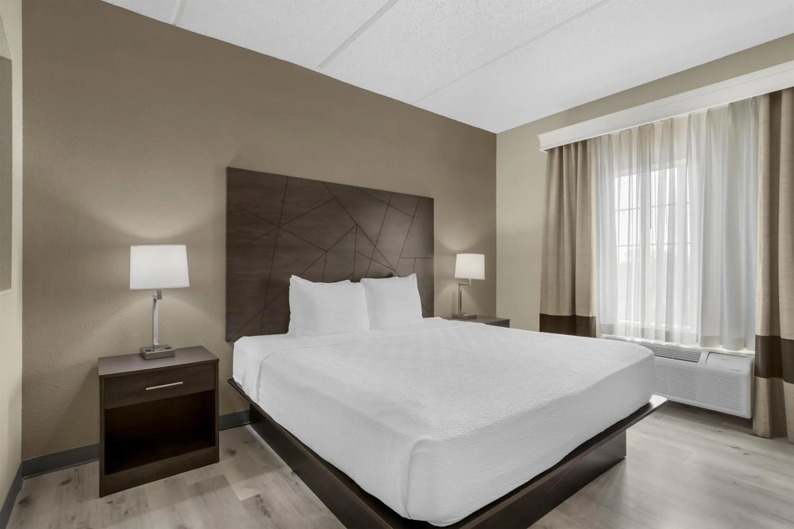 Bedroom, Bed in Best Western Kenner