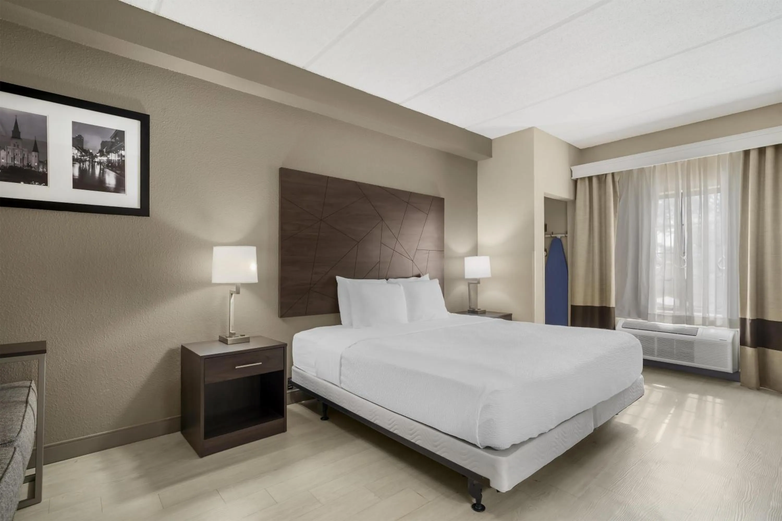 Bedroom, Bed in Best Western Kenner