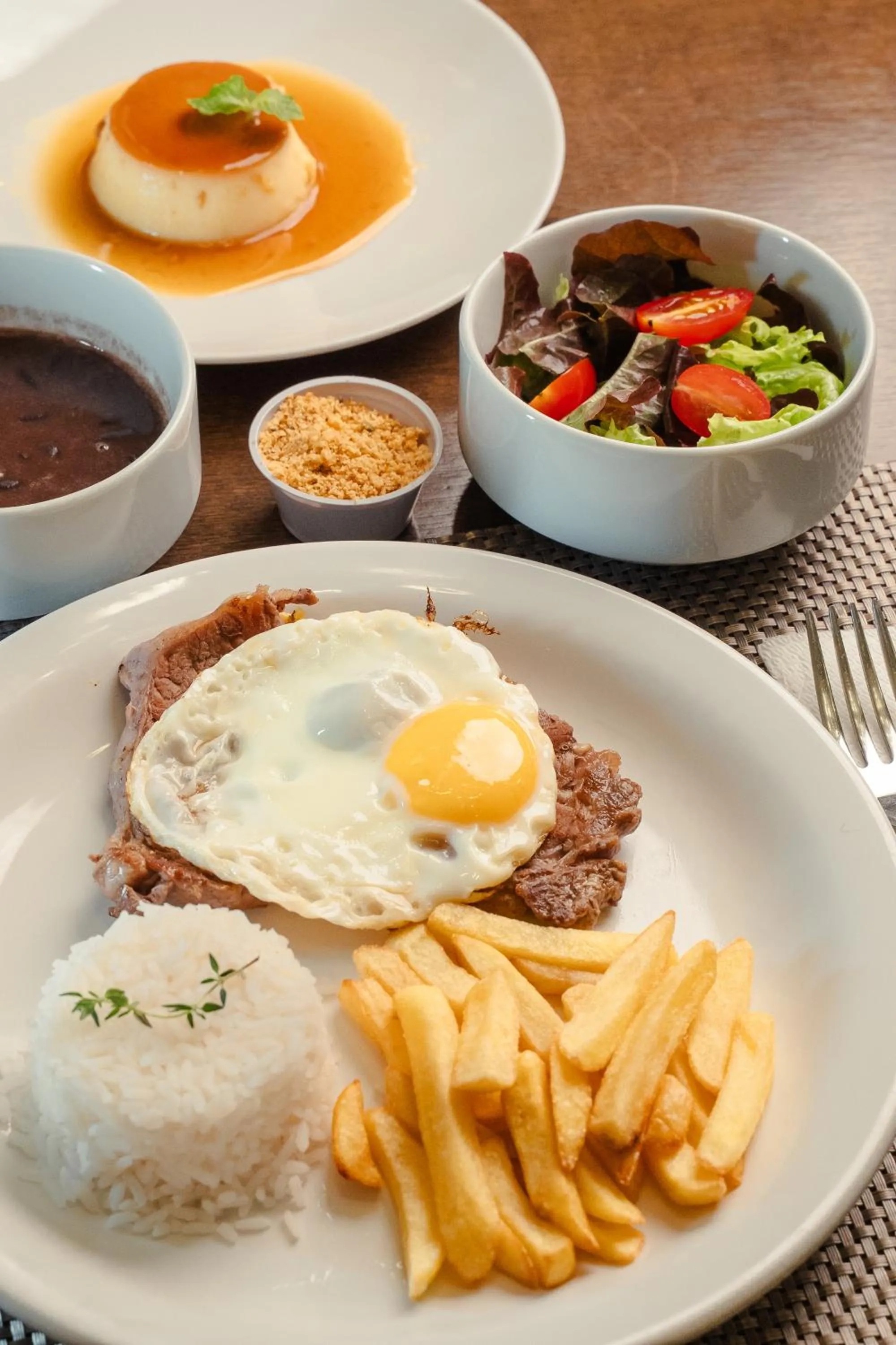 Restaurant/places to eat in Interclass Florianópolis