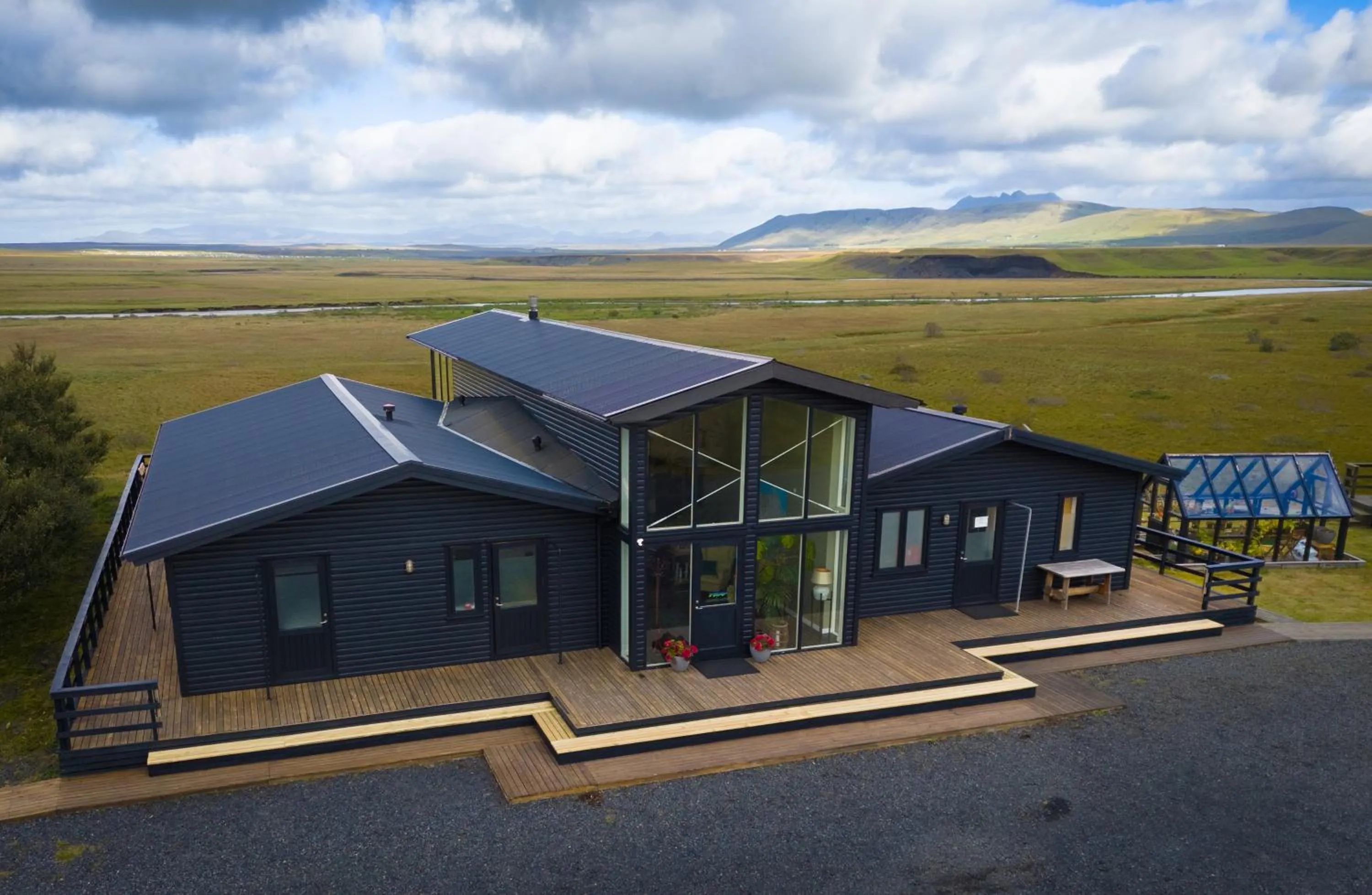 Property building in Aurora Lodge Hotel