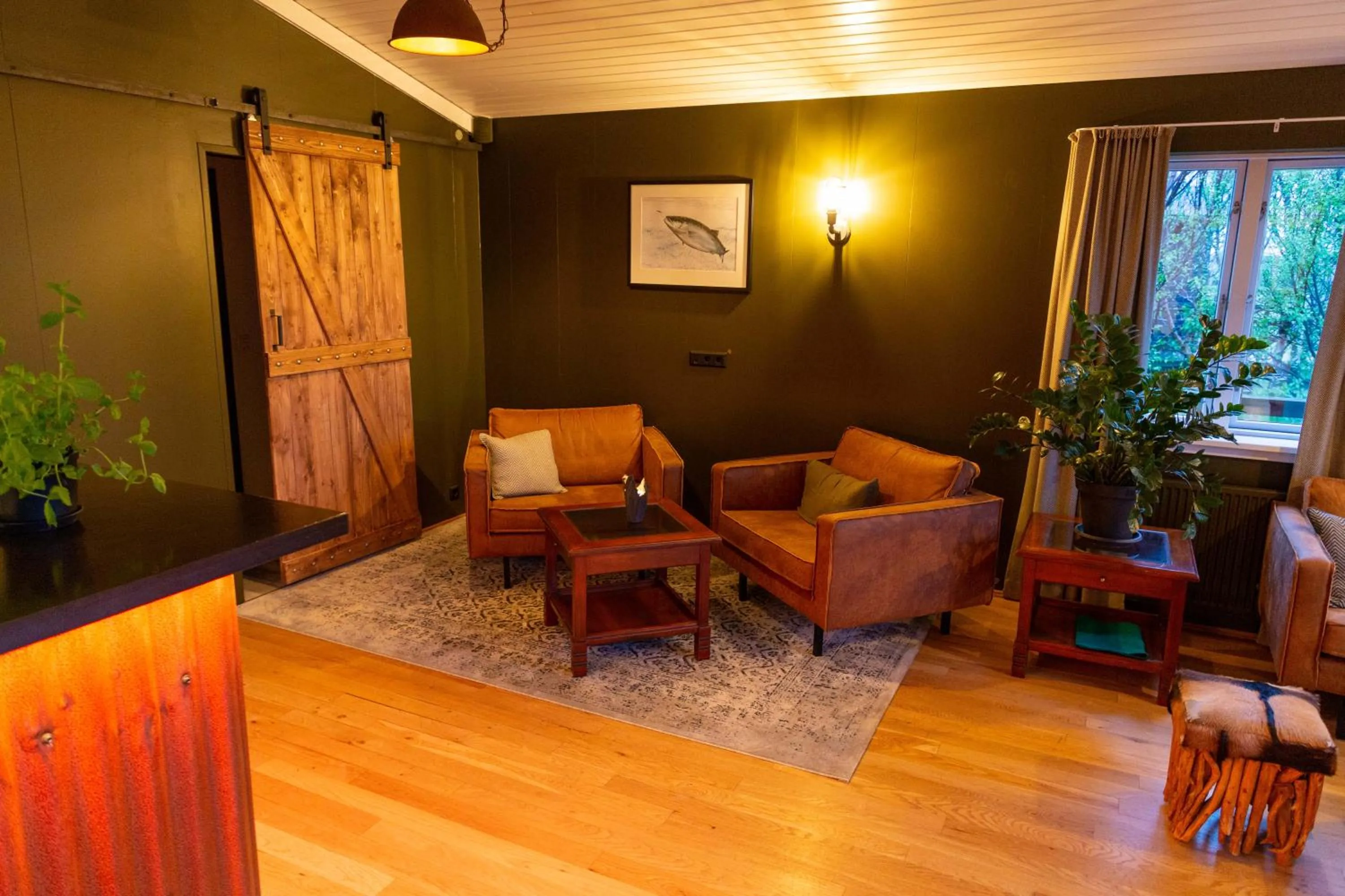 Lounge or bar in Aurora Lodge Hotel