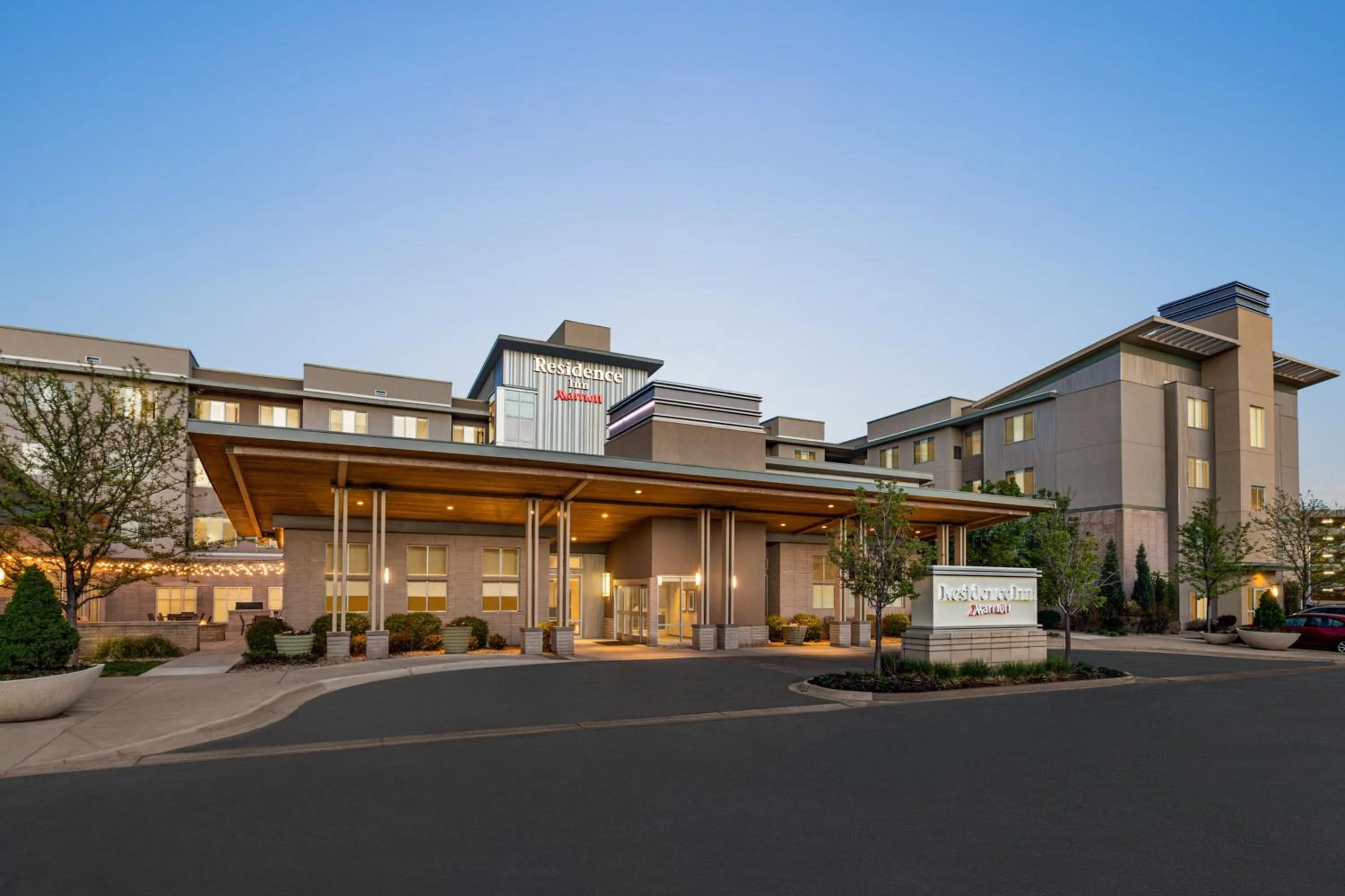 Property building in Residence Inn Denver Cherry Creek