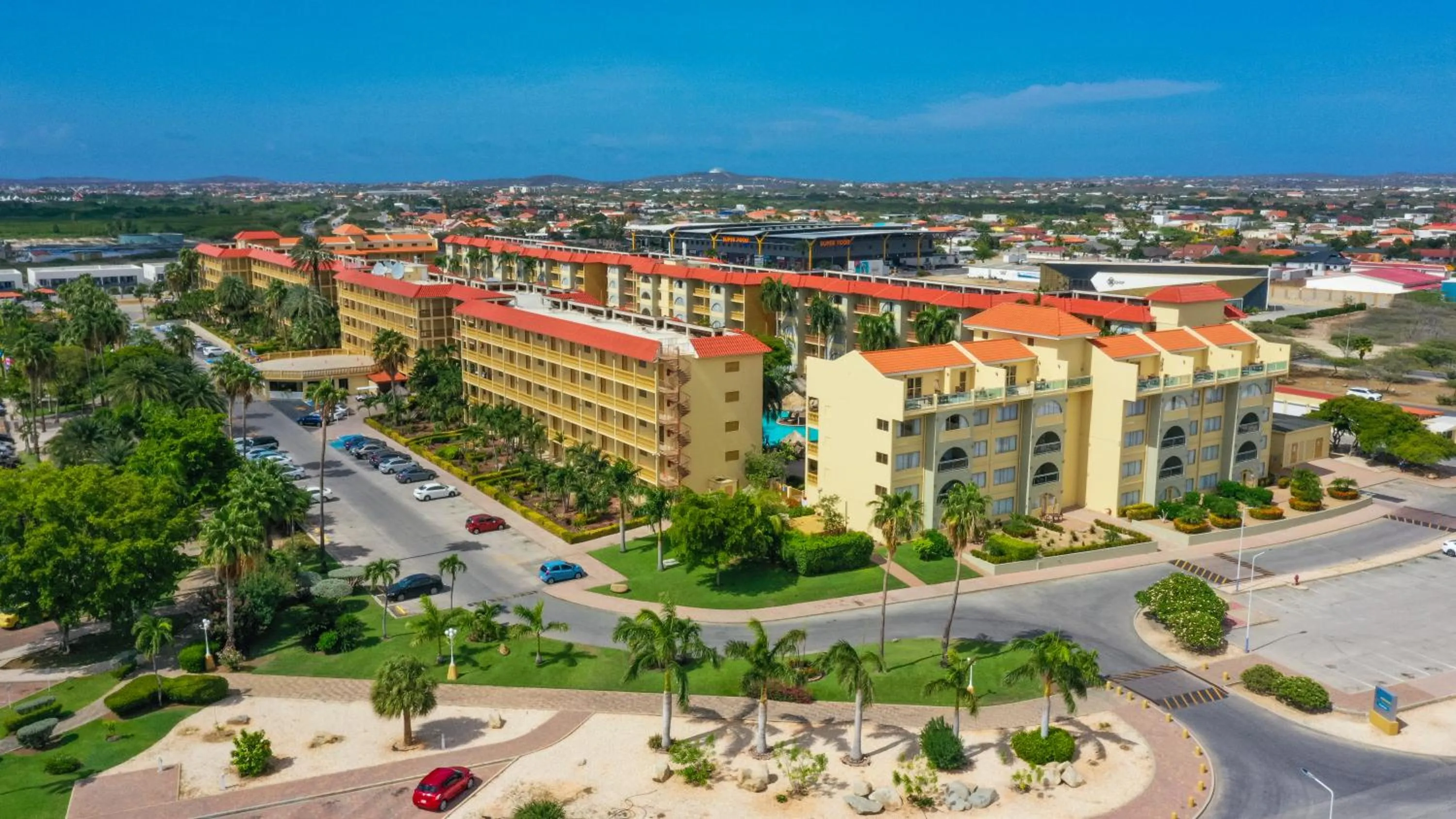 Property building in Eagle Aruba Resort